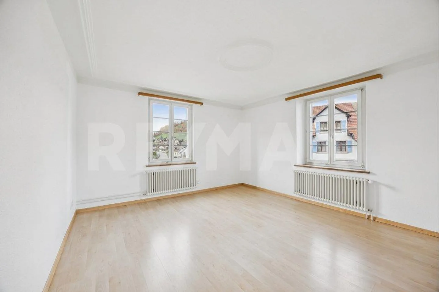 Casa intergenerazionale versatile con giardino - Foto 8 di 13