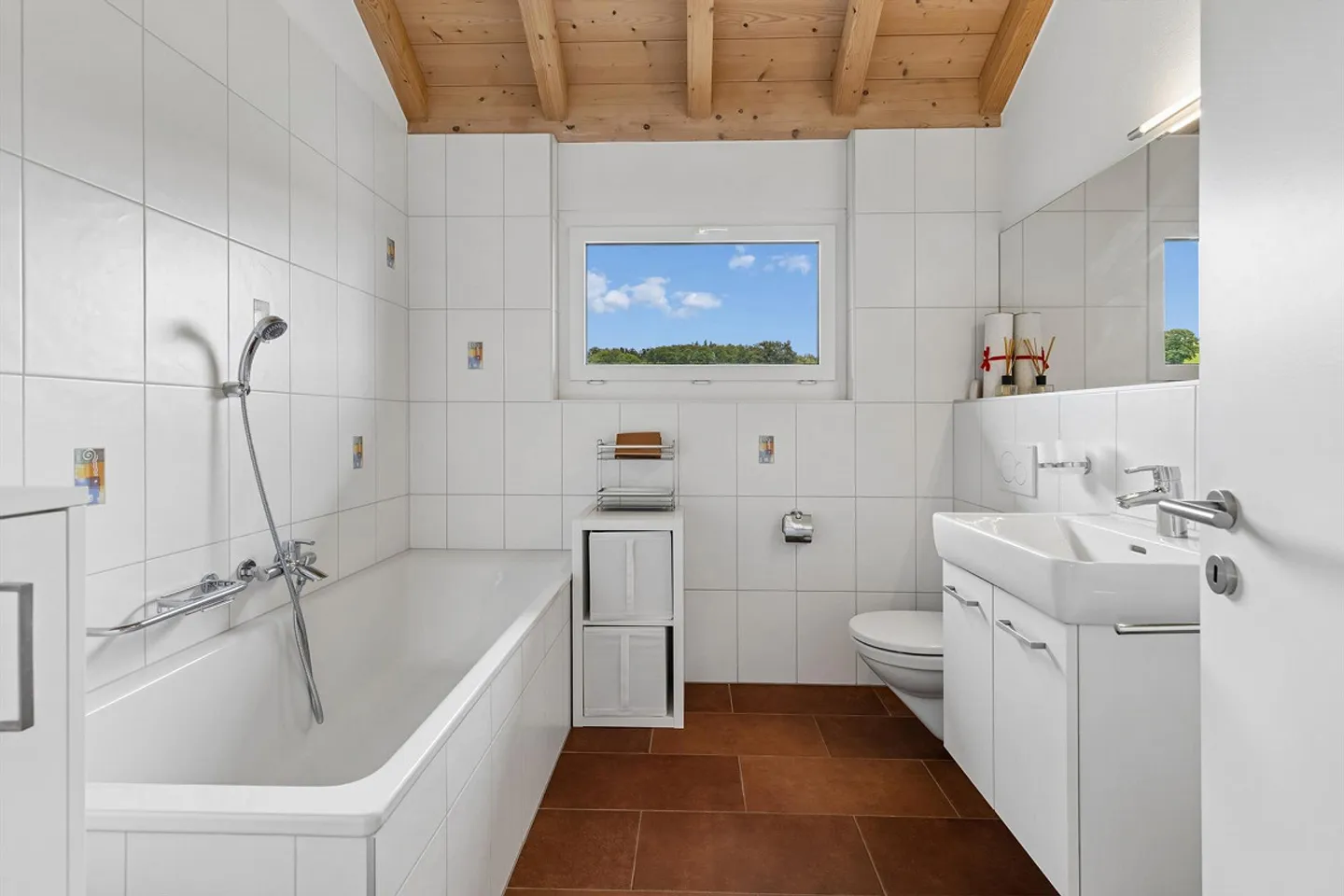 Ein Ruhepol mit Kamin und Panoramablick auf den See - Foto 8 von 10