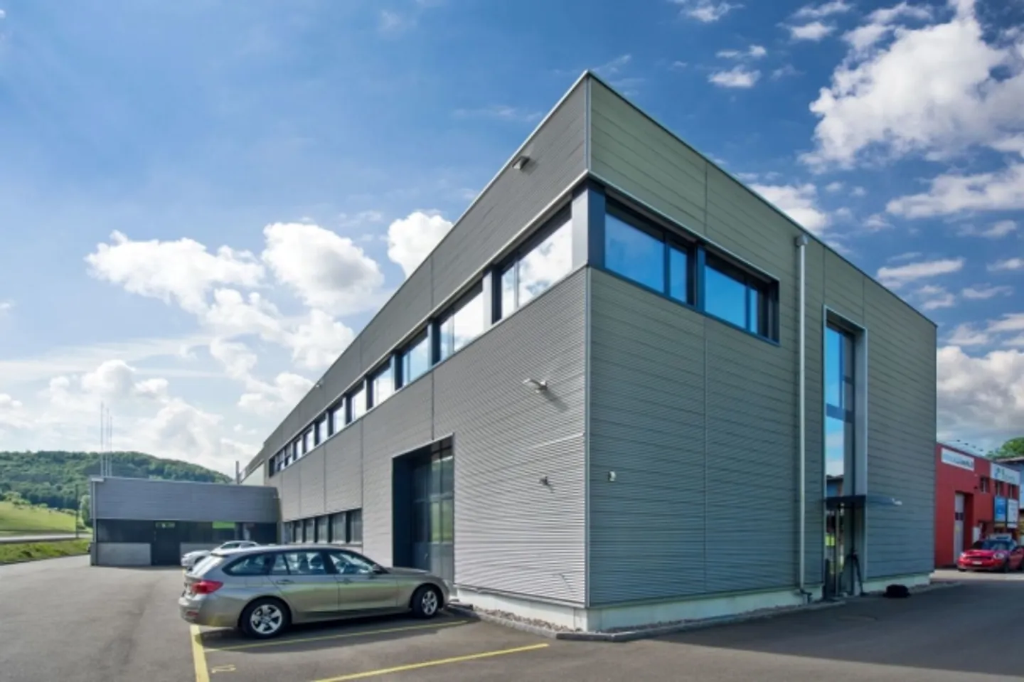 Spazi per uffici e commerciali moderni - Pronto per essere abitato! - Foto 1 di 9