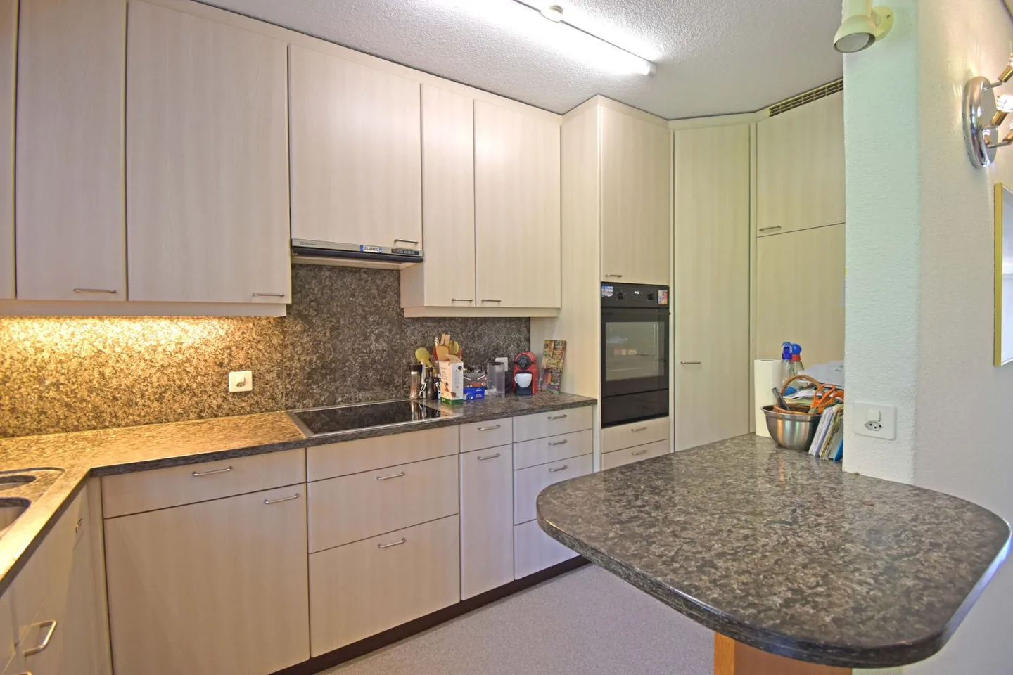 Casa a schiera moderna con piscina comunitaria - Foto 5 di 15