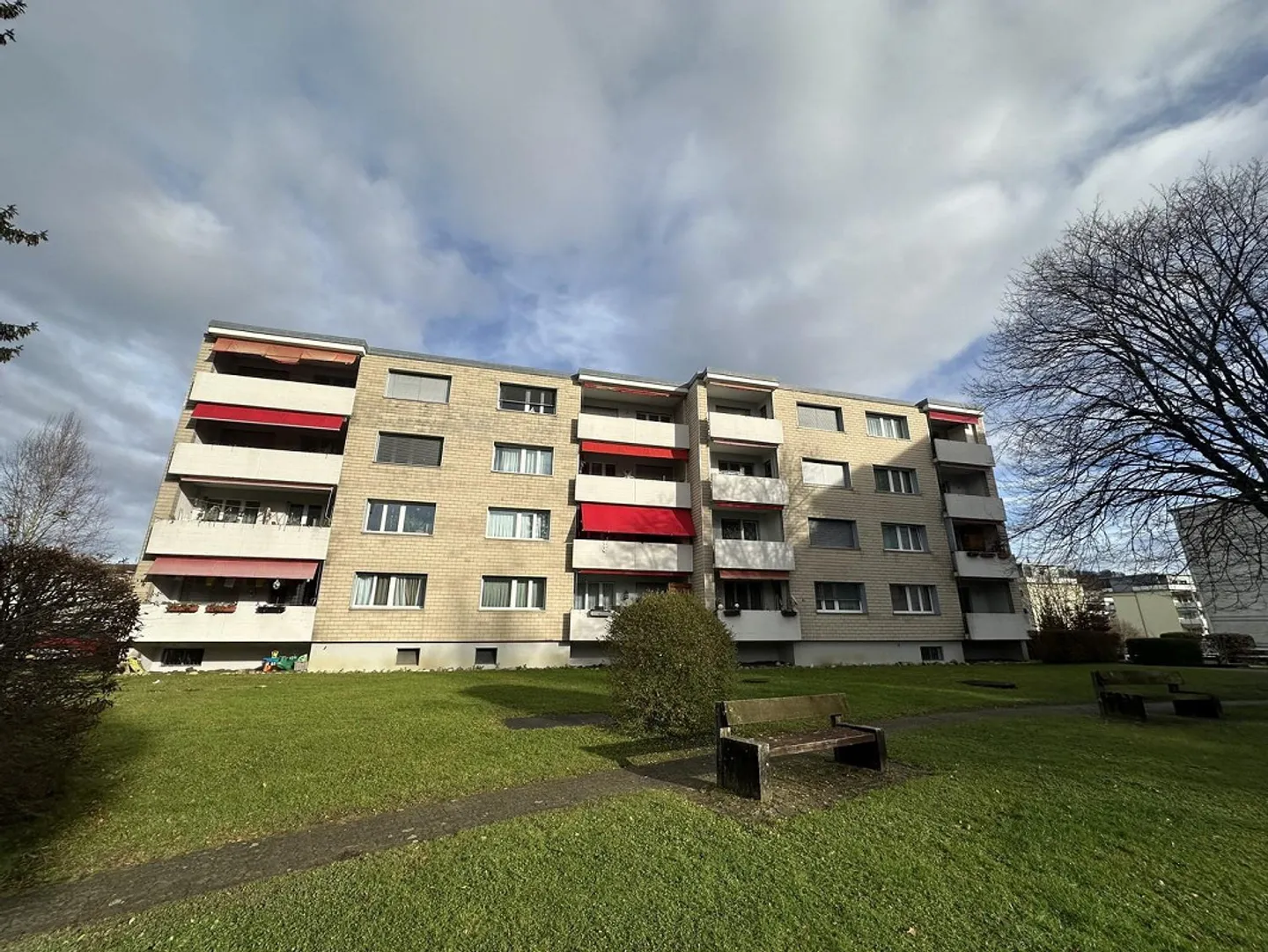 Incantevole appartamento di 3,5 stanze a Bülach - Foto 1 di 7