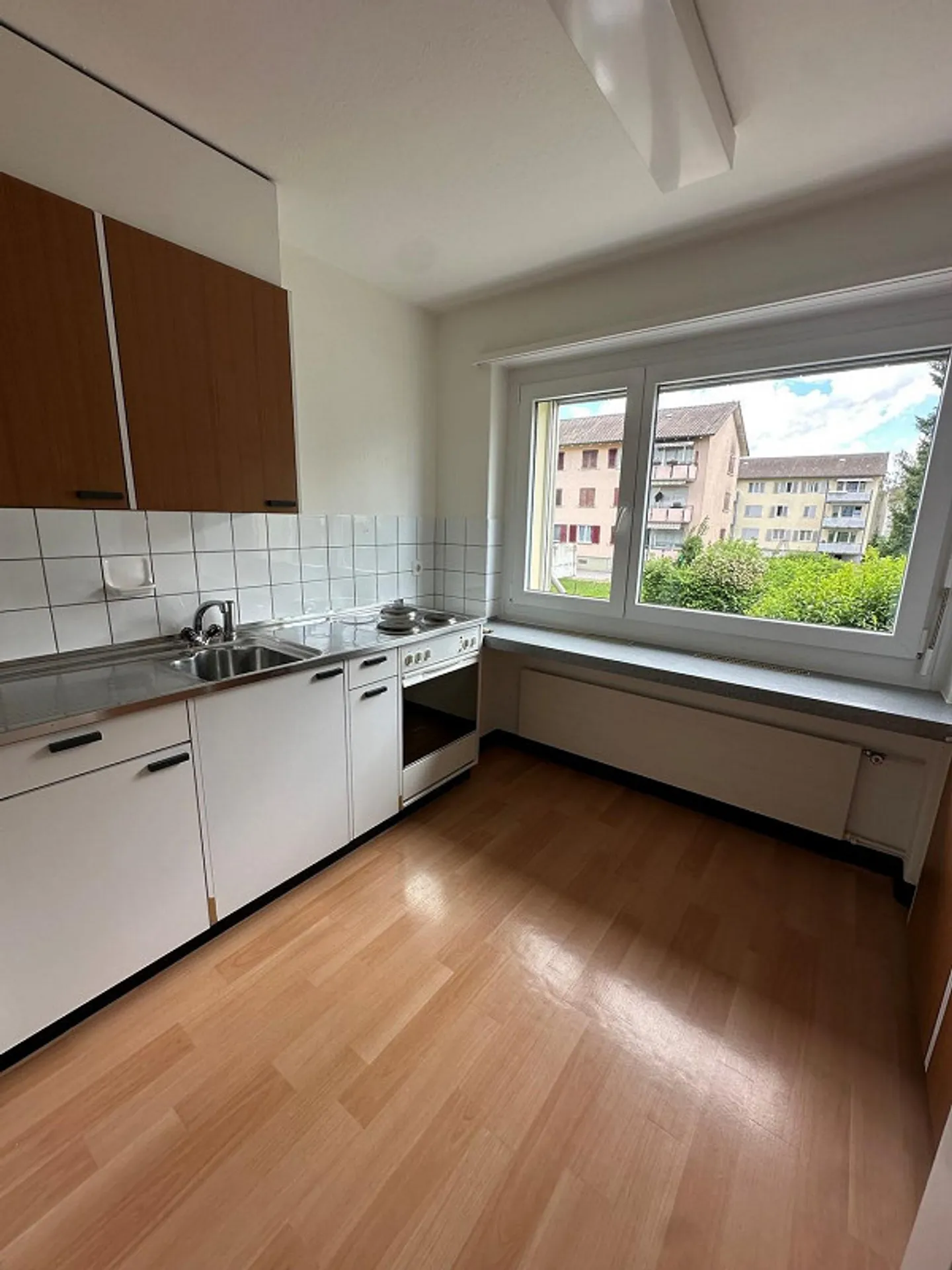 Incantevole appartamento di 3,5 stanze a Bülach - Foto 2 di 7