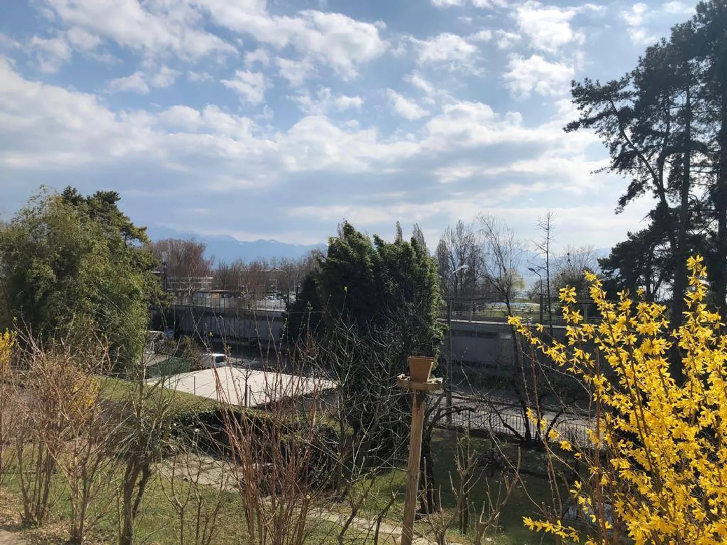 For rent - Outdoor parking space - Av. des Bains 30 - 1007 Lausanne - Photo 2 of 3