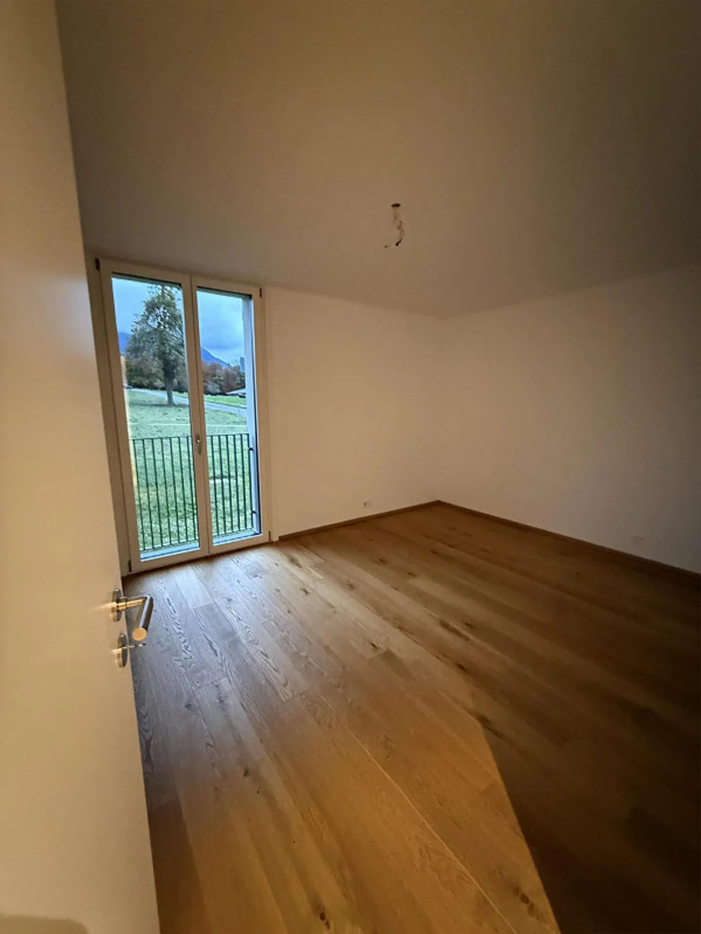 Appartement lumineux de 4,5 pièces dans la région des Grisons - Photo 7 sur 8