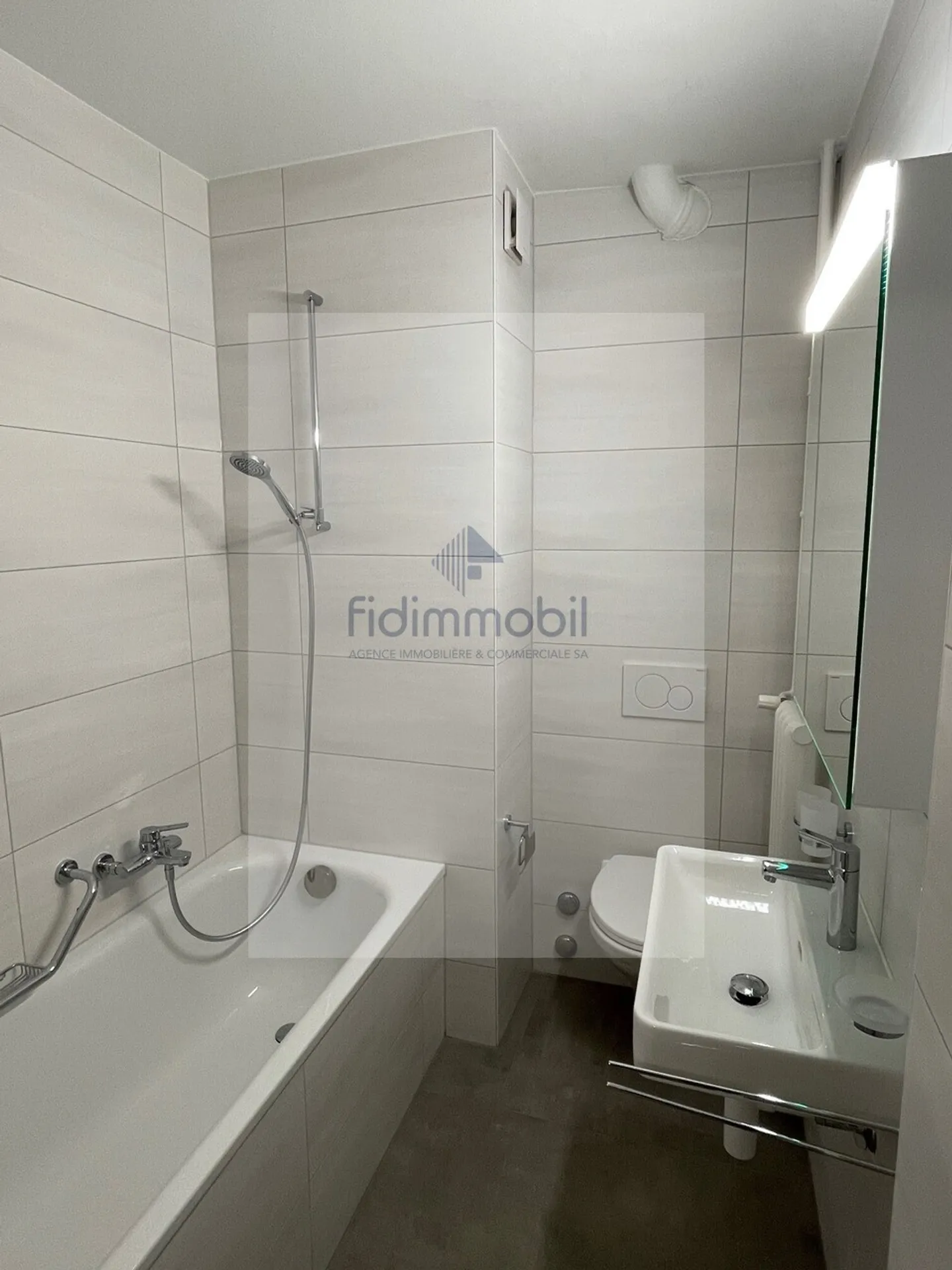 Appartement de 3 pièces entièrement rénové  - Photo 5 sur 6