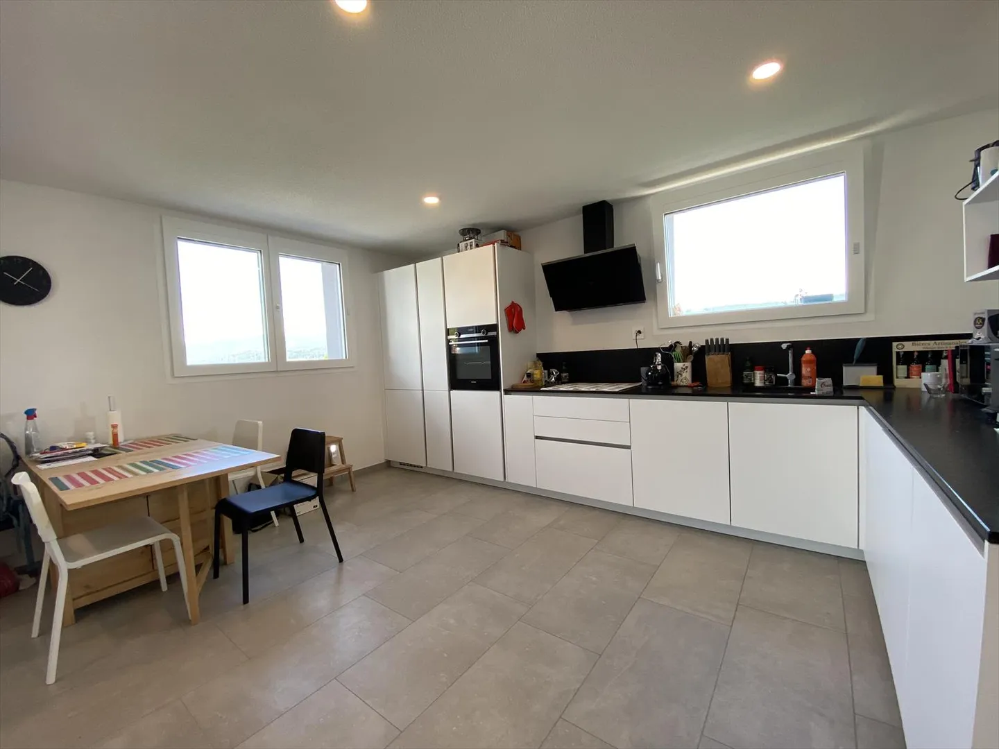 Penthouse - Photo 4 of 13