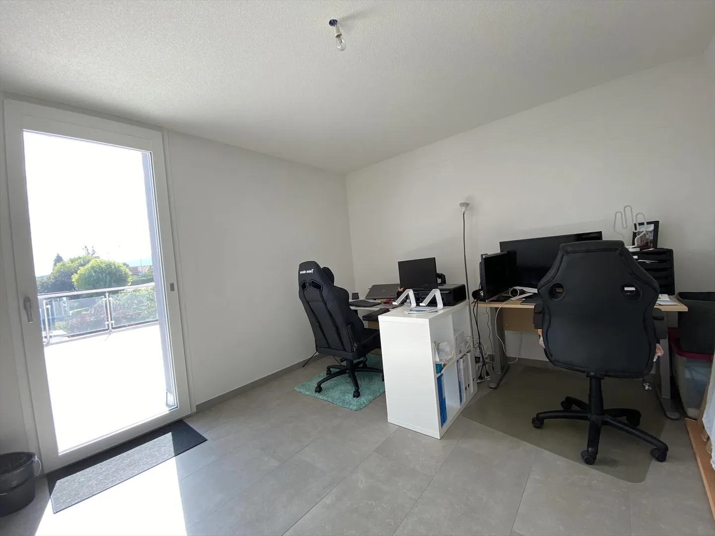 Penthouse - Photo 7 of 13