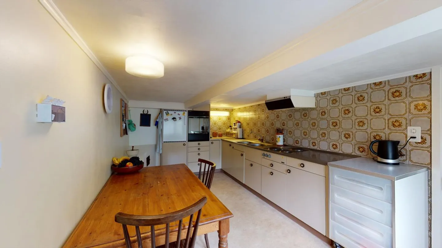Affascinante casa di ricamo con 7 stanze e ampi spazi circostanti - Foto 12 di 30