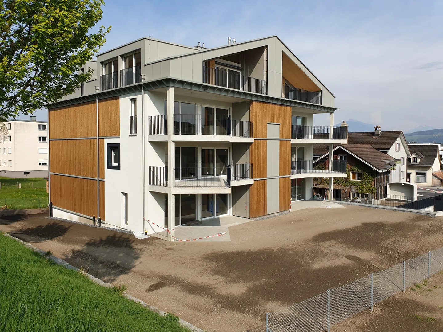 Moderne Neubauwohnung in Mehrfamilienhaus - Foto 3 von 8