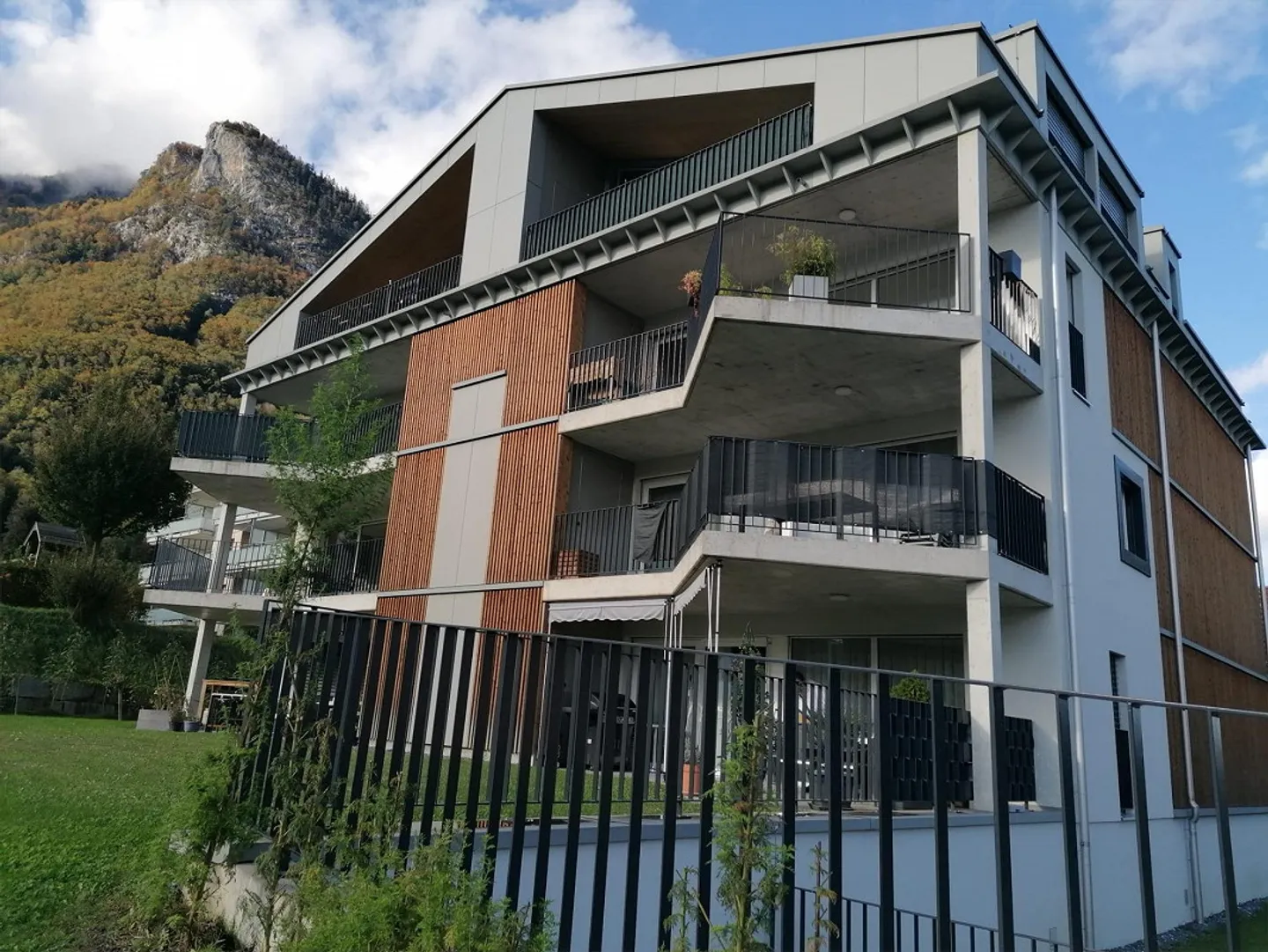 Moderne Neubauwohnung in Mehrfamilienhaus - Foto 4 von 8