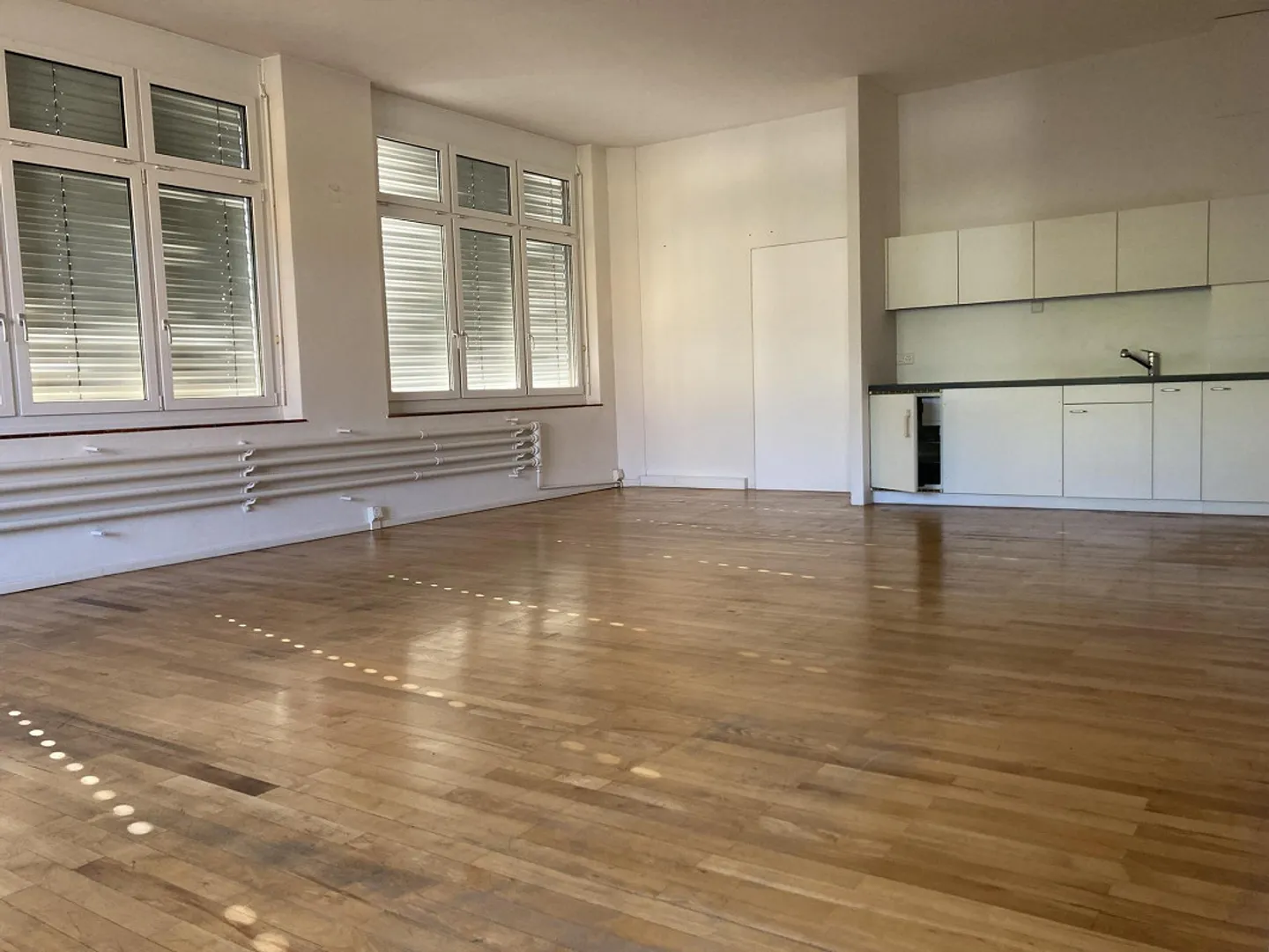 Commercial premises (157 - 658 m2) with good access and sufficient parking - Photo 14 of 14