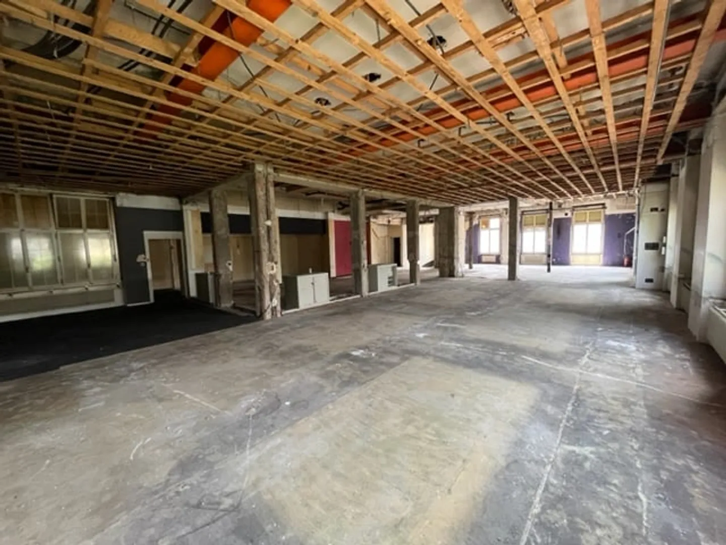 Spazio gastronomico in costruzione grezza - Foto 2 di 21