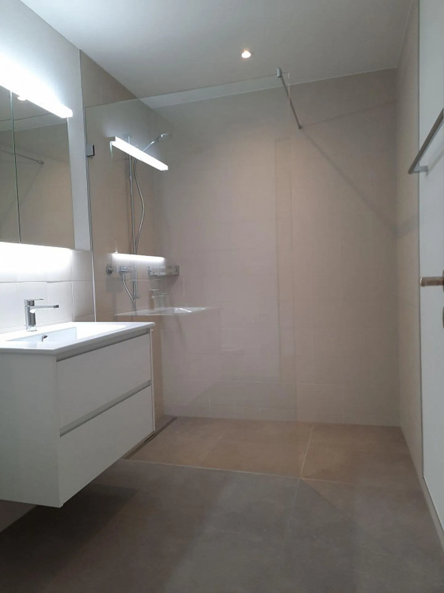 Arrive and Feel Good - New Building in an Attractive Residential Area - Photo 8 of 9