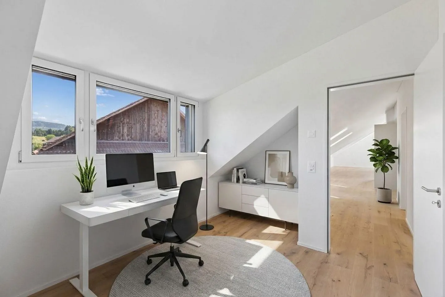Penthouse moderne 3.5 pièces - lumineux et accueillant - Photo 2 sur 13
