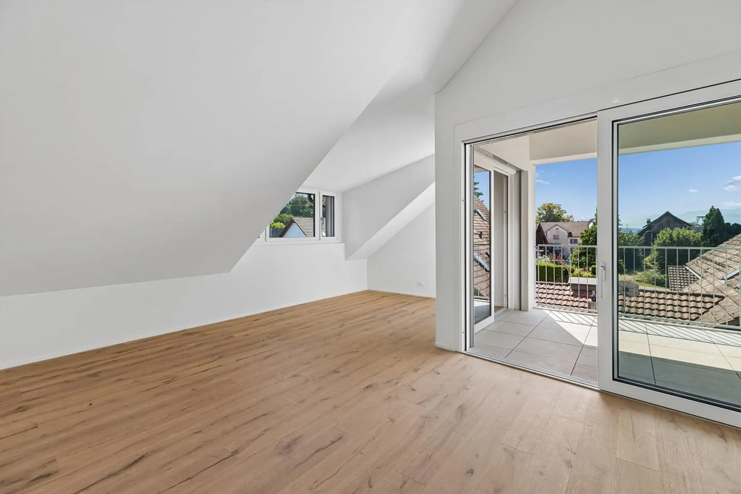 Penthouse moderne 3.5 pièces - lumineux et accueillant - Photo 7 sur 13
