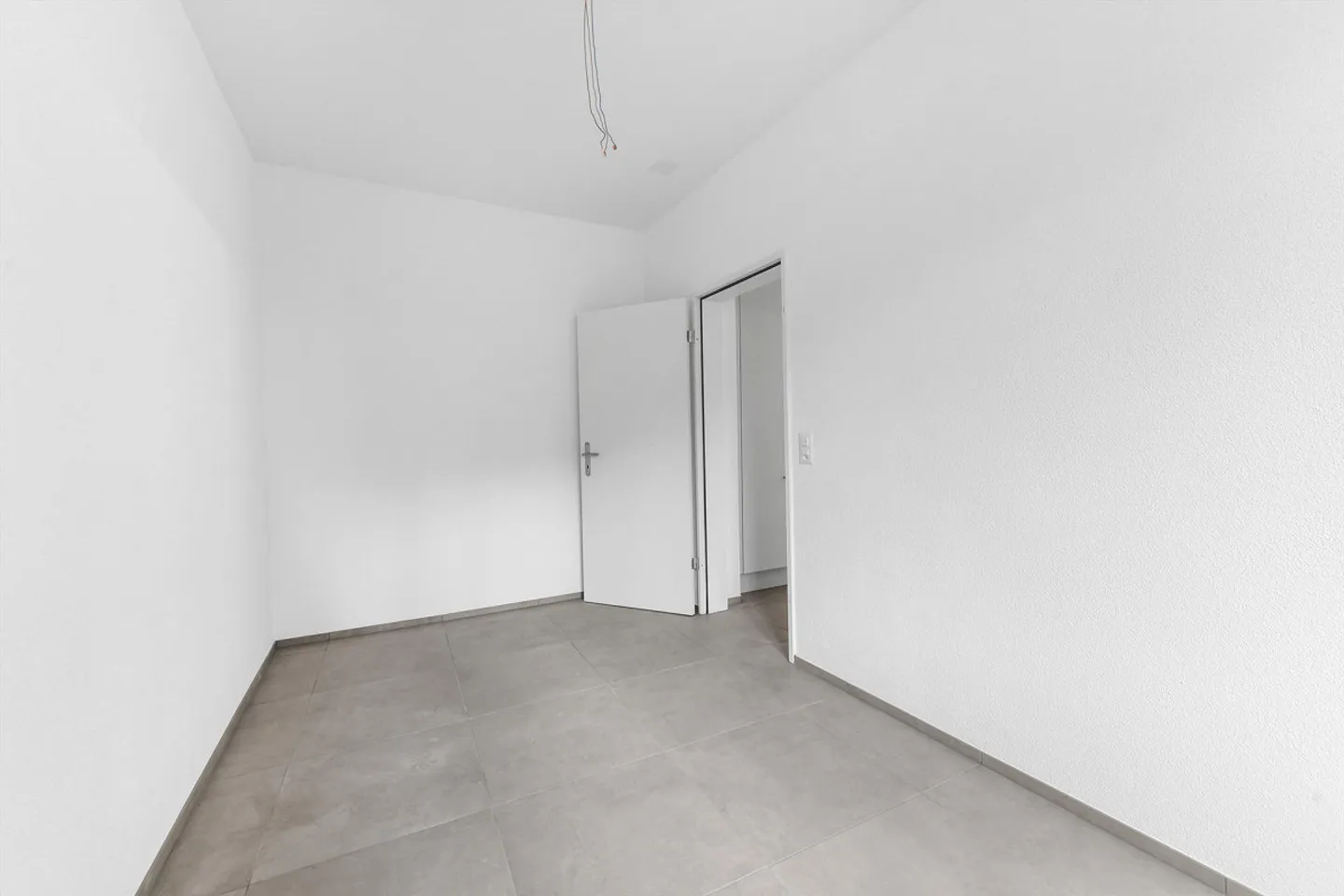 Erstbezug 2.5-Zimmer-Ergeschoss-Wohnung in Winterthur - Foto 8 von 12