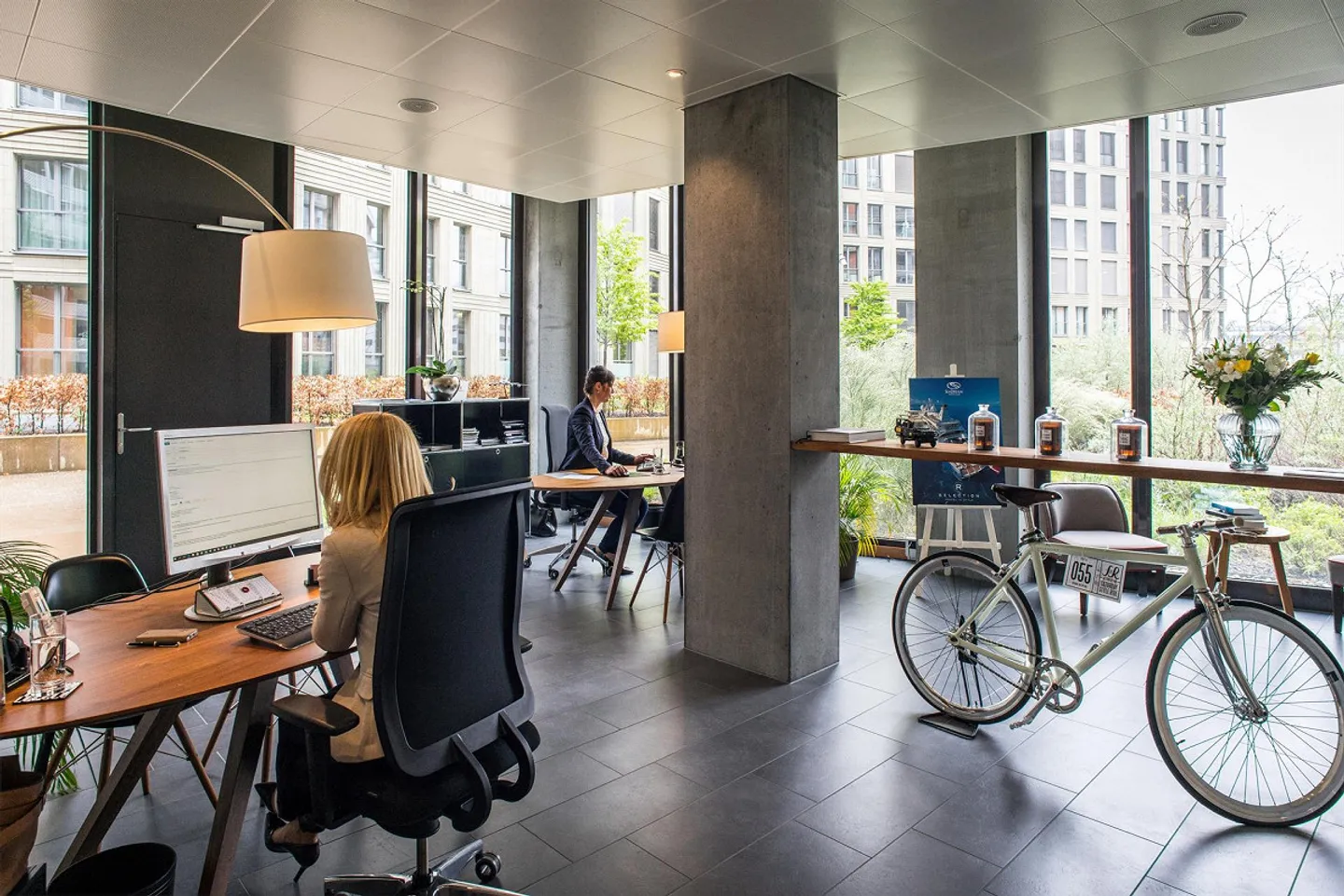 Attractive office/commercial space for rent - Photo 3 of 7