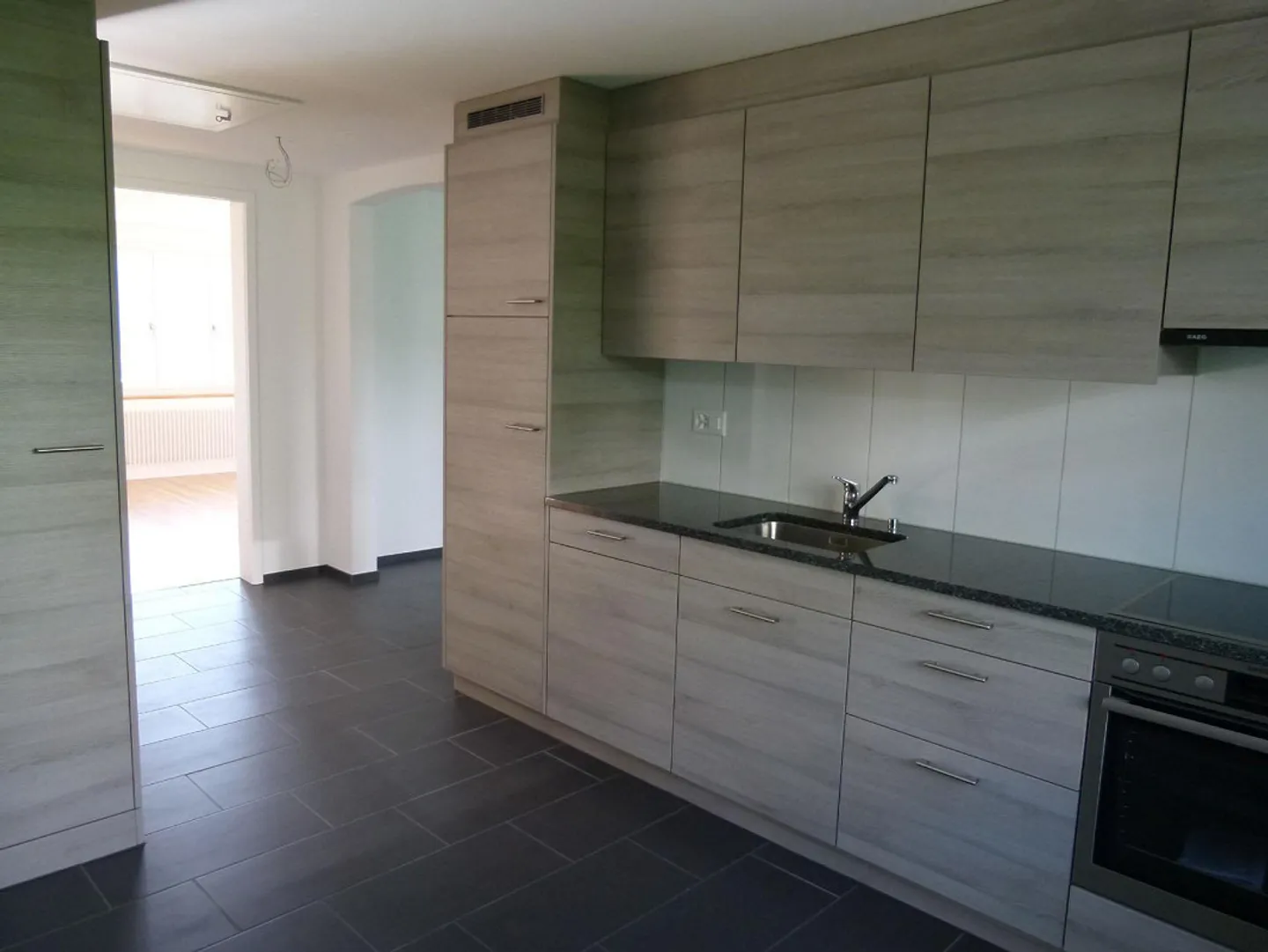 Charmante Wohnung mit Balkon - Foto 4 von 15
