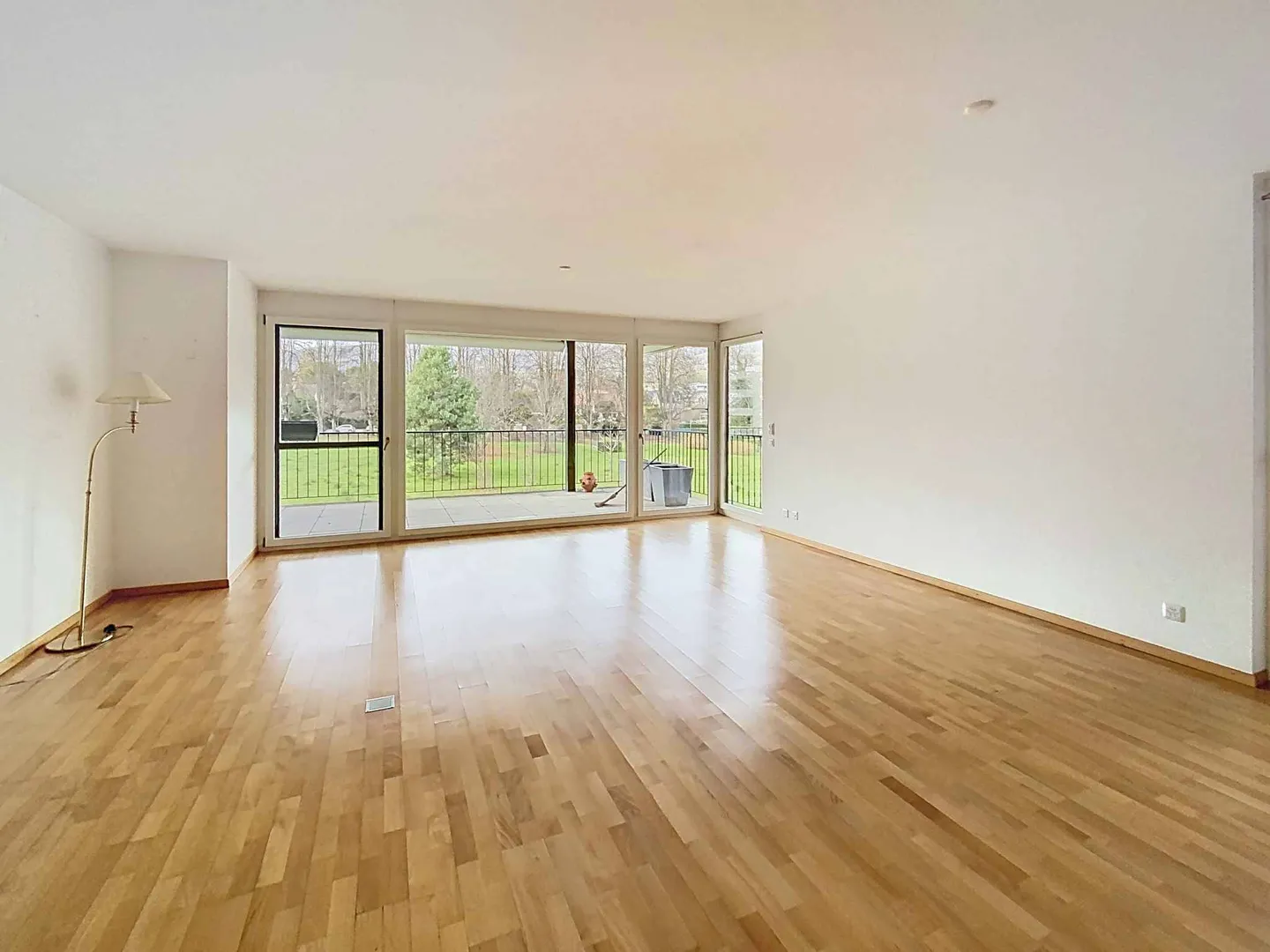 Exclusive Apartments in the Heart of Rolle - Photo 2 of 8