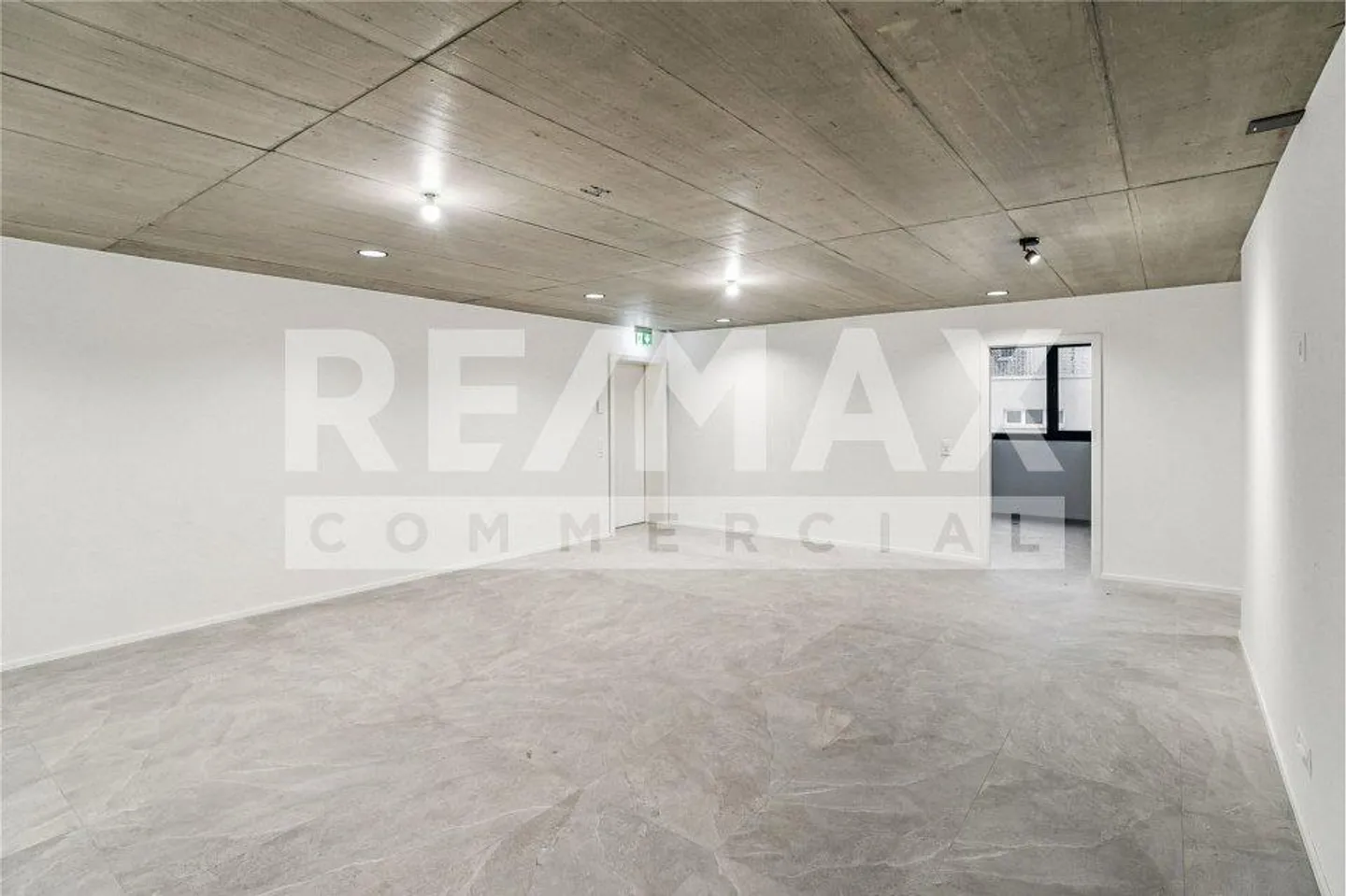 Morat - Moderner und funktionaler professioneller Raum, ideal für ein Büro... - Foto 2 von 10