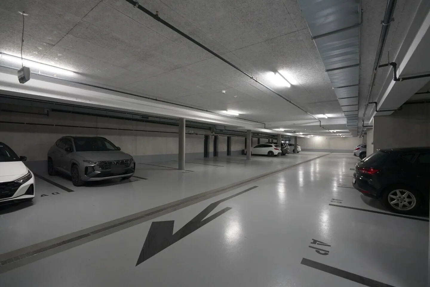 Places de Parc Intérieures à Sierre - Photo 5 sur 11
