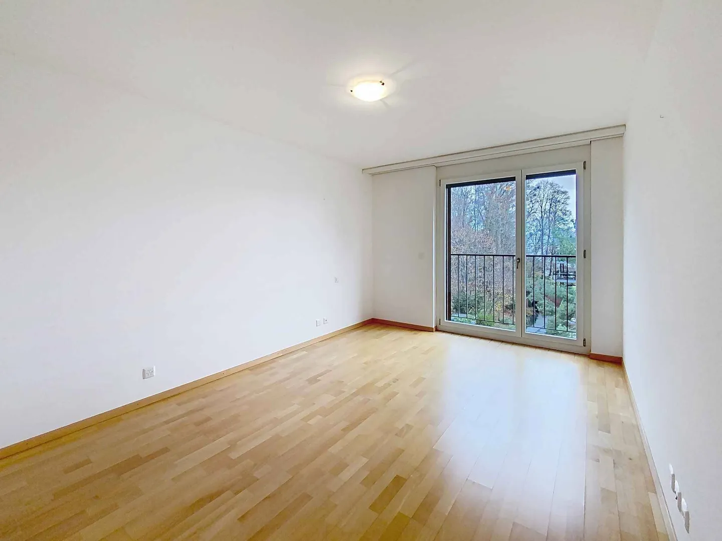 Exclusive Apartments in the Heart of Rolle - Photo 5 of 8