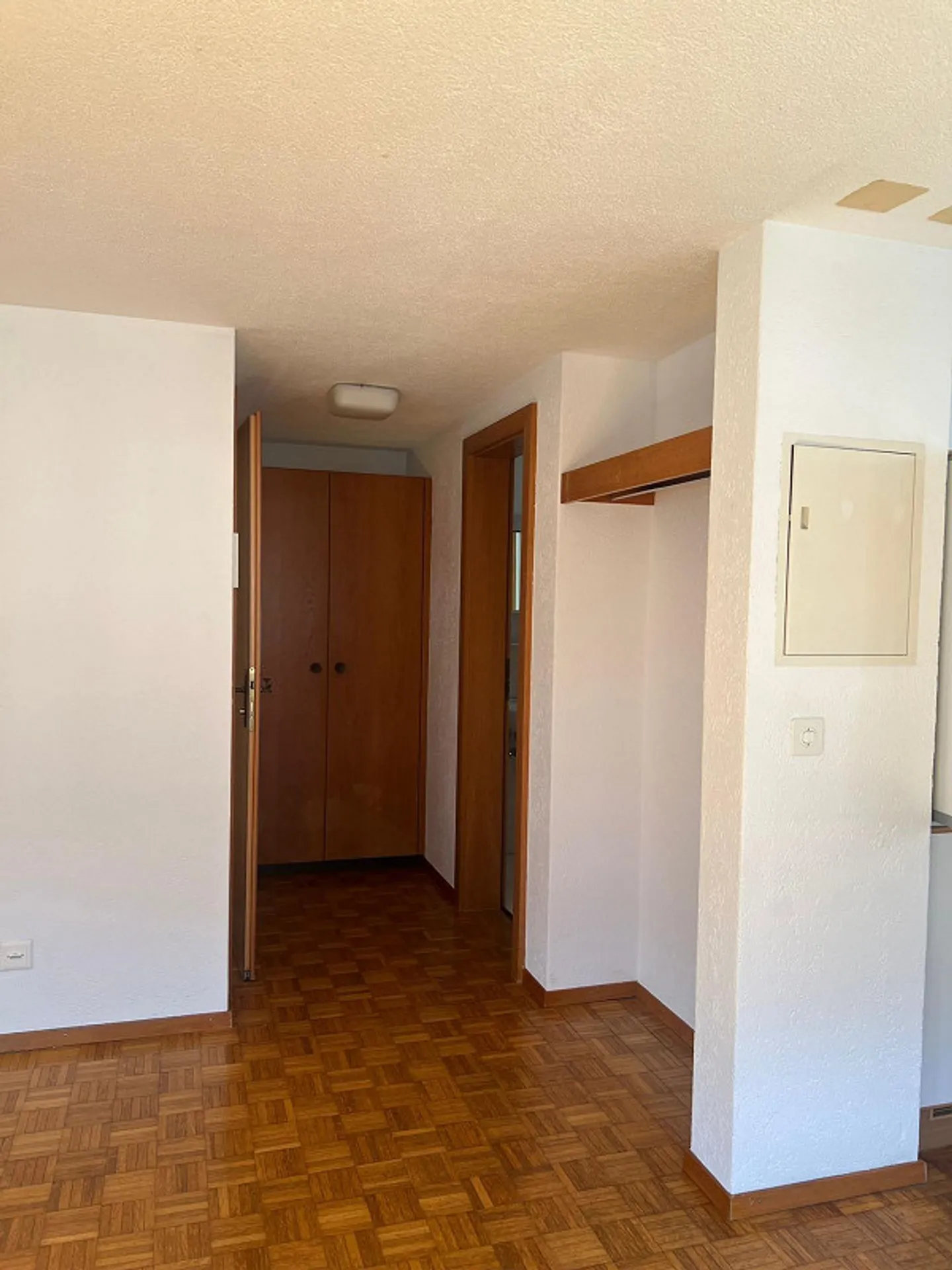 Charmante Wohnung in Näfels - Foto 3 von 6