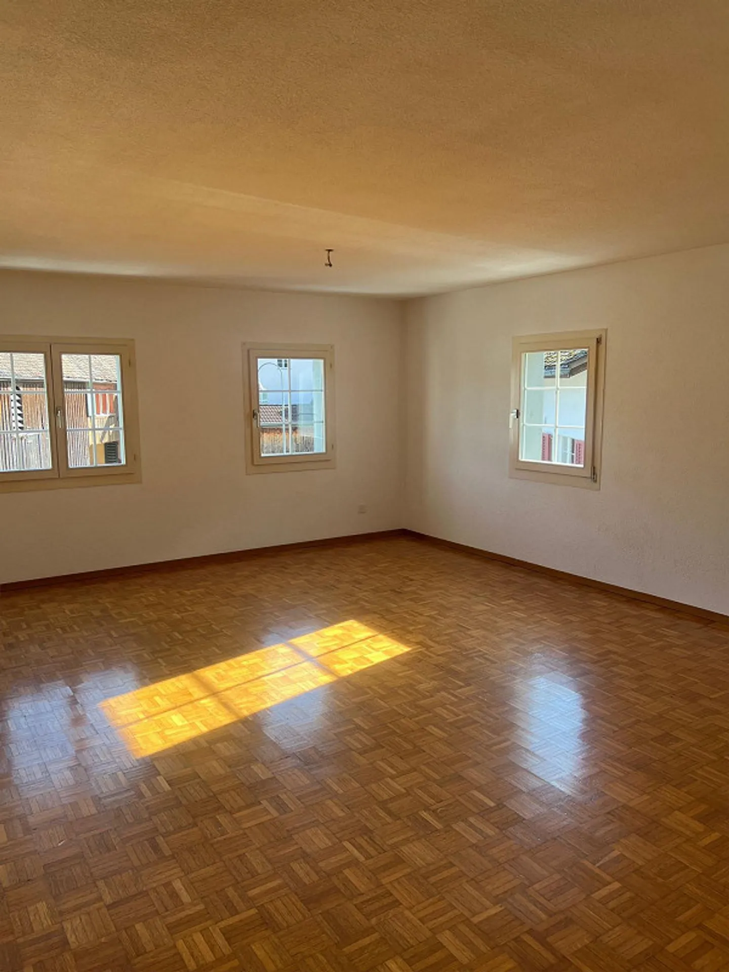 Charmante Wohnung in Näfels - Foto 6 von 6