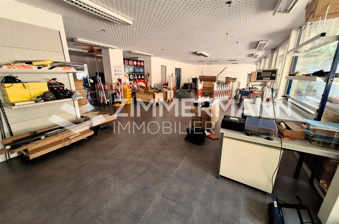 Local, 308 - Photo 8 of 12