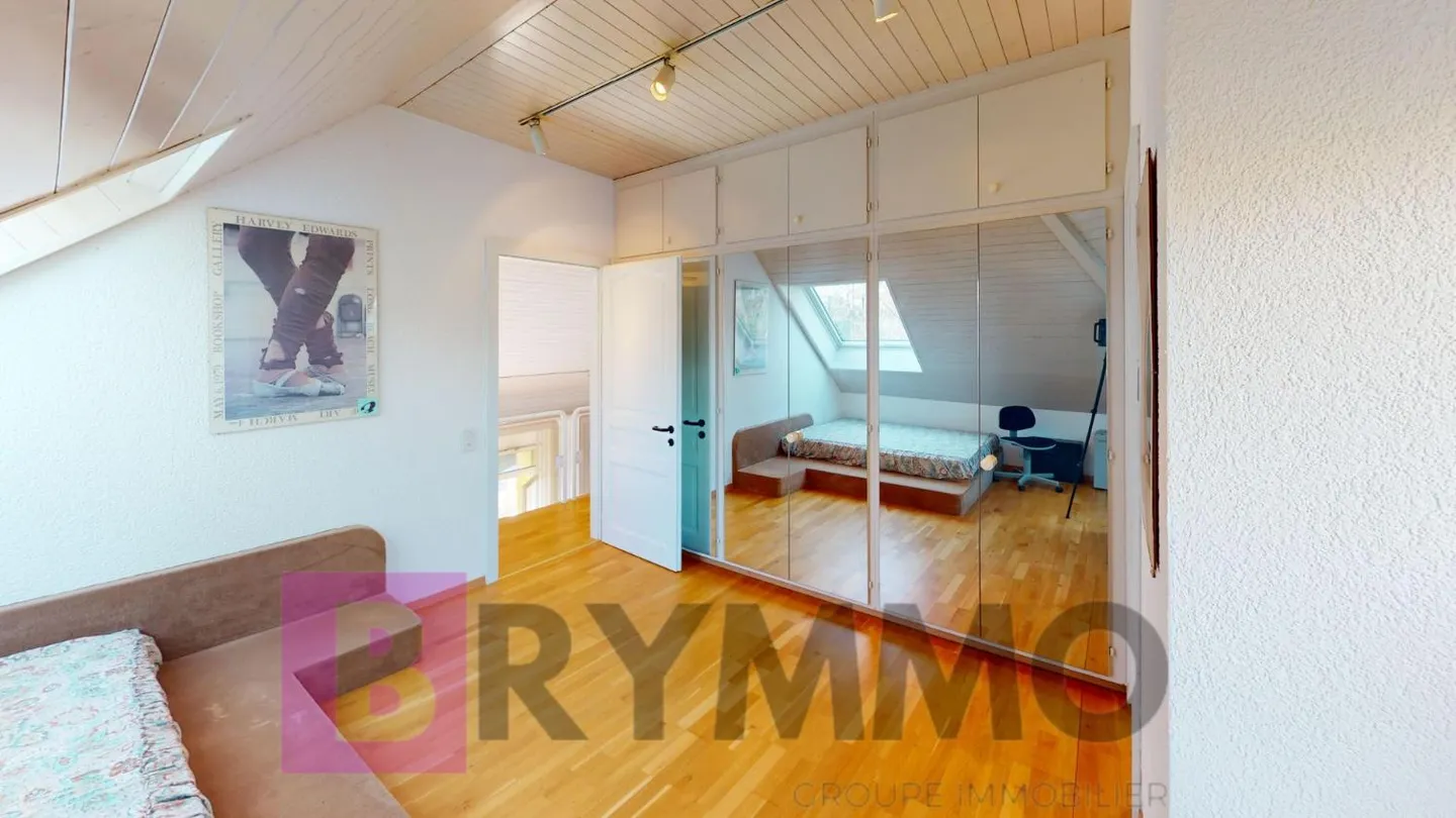 Nel cuore di Rolle — Villa con 5,5 stanze e appartamento separato di 2 stanze con piscina - Foto 10 di 16
