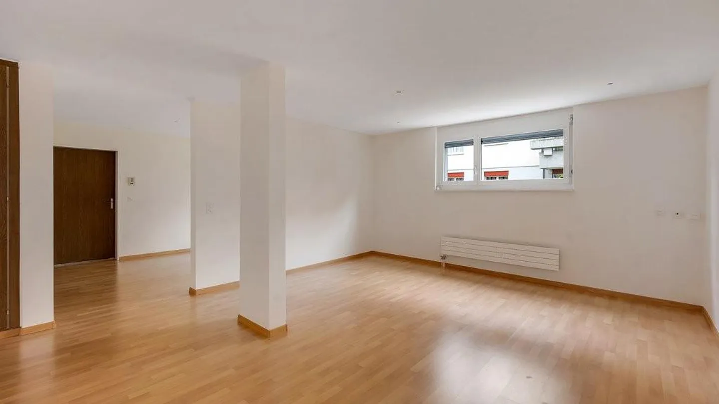 Vielseitig nutzbar: 99m2 Gewerbefläche in Zürich Oerlikon - Foto 3 von 9