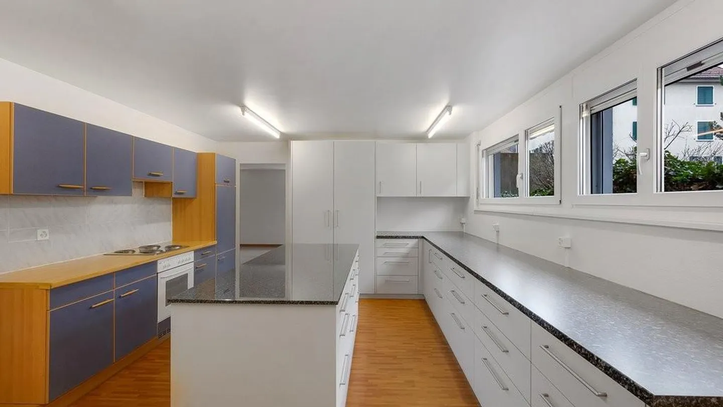 Vielseitig nutzbar: 99m2 Gewerbefläche in Zürich Oerlikon - Foto 7 von 9