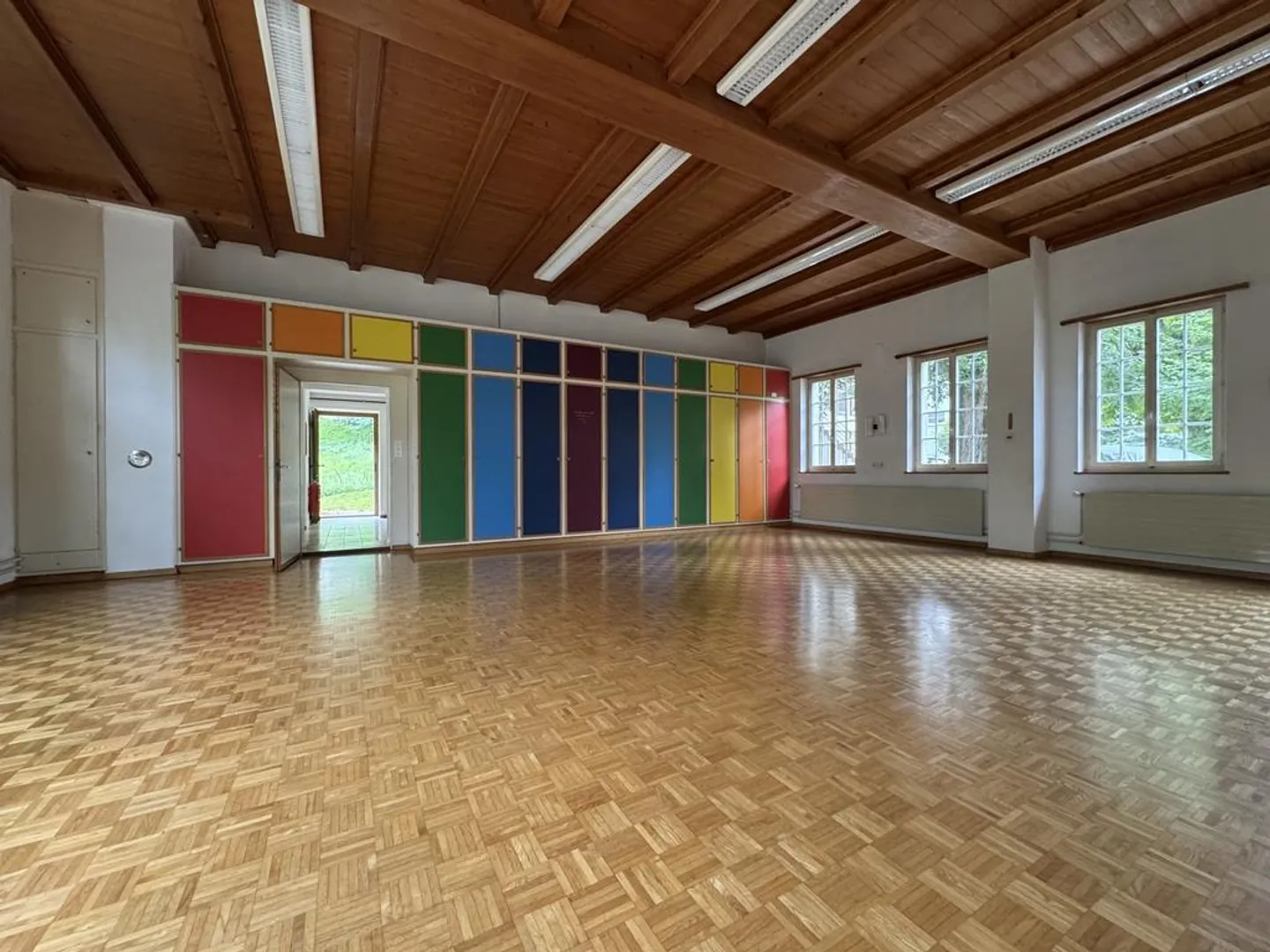 MEHRZWECKRAUM IM NEBENGEBAEUDE DES PFARRHAUSES BRETZWIL - Foto 3 von 9