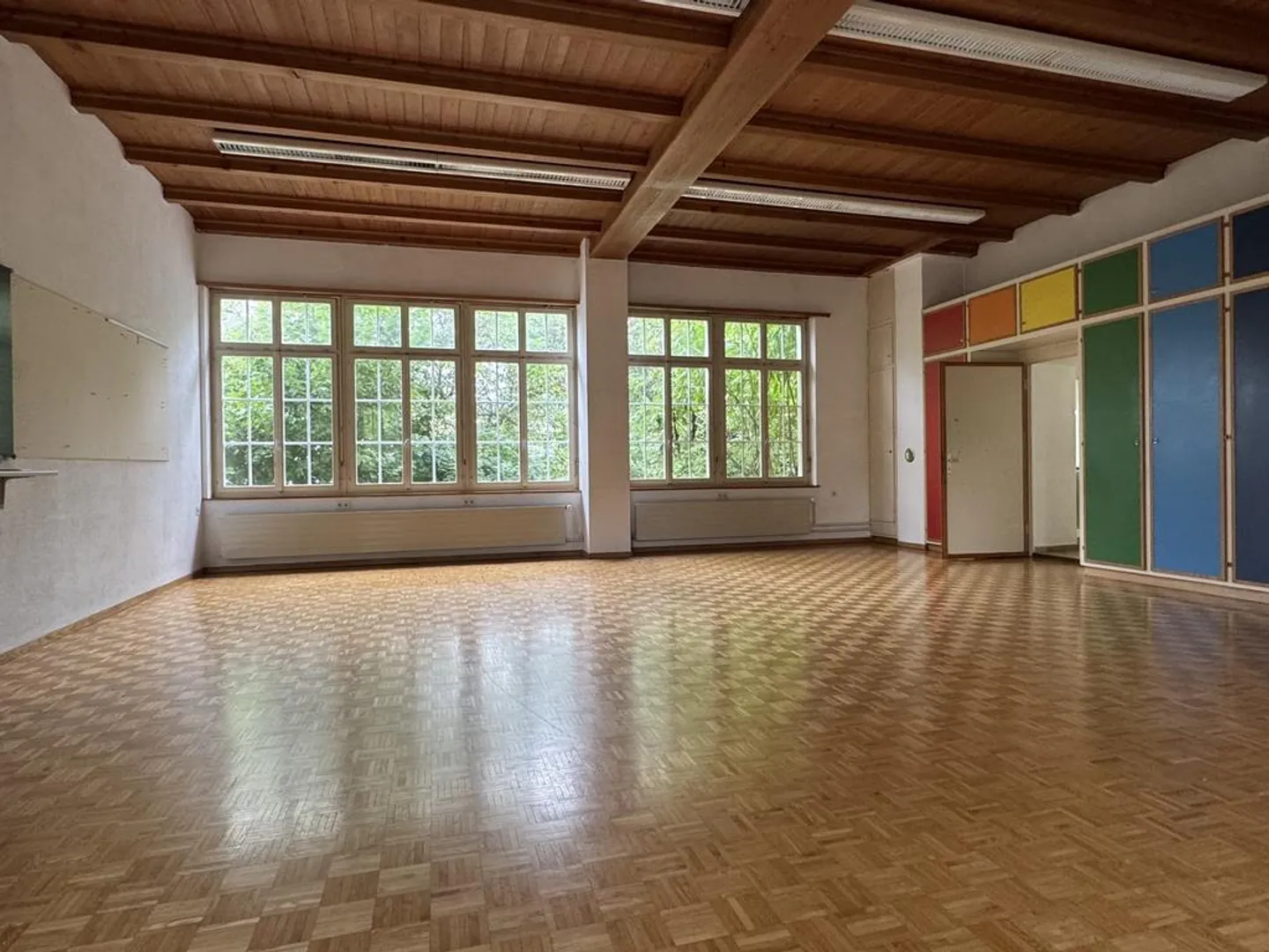 MEHRZWECKRAUM IM NEBENGEBAEUDE DES PFARRHAUSES BRETZWIL - Foto 4 von 9