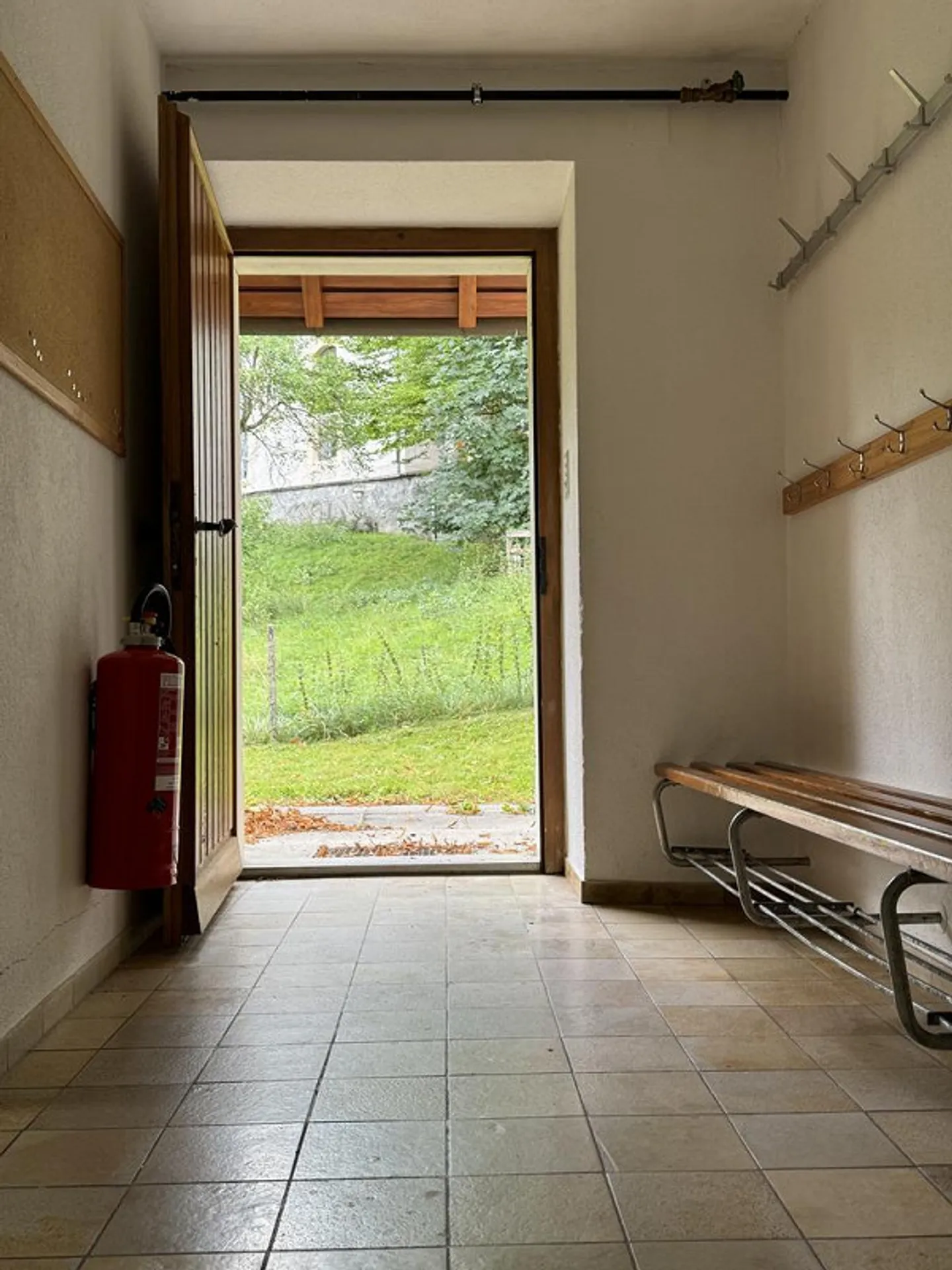 MEHRZWECKRAUM IM NEBENGEBAEUDE DES PFARRHAUSES BRETZWIL - Foto 5 von 9