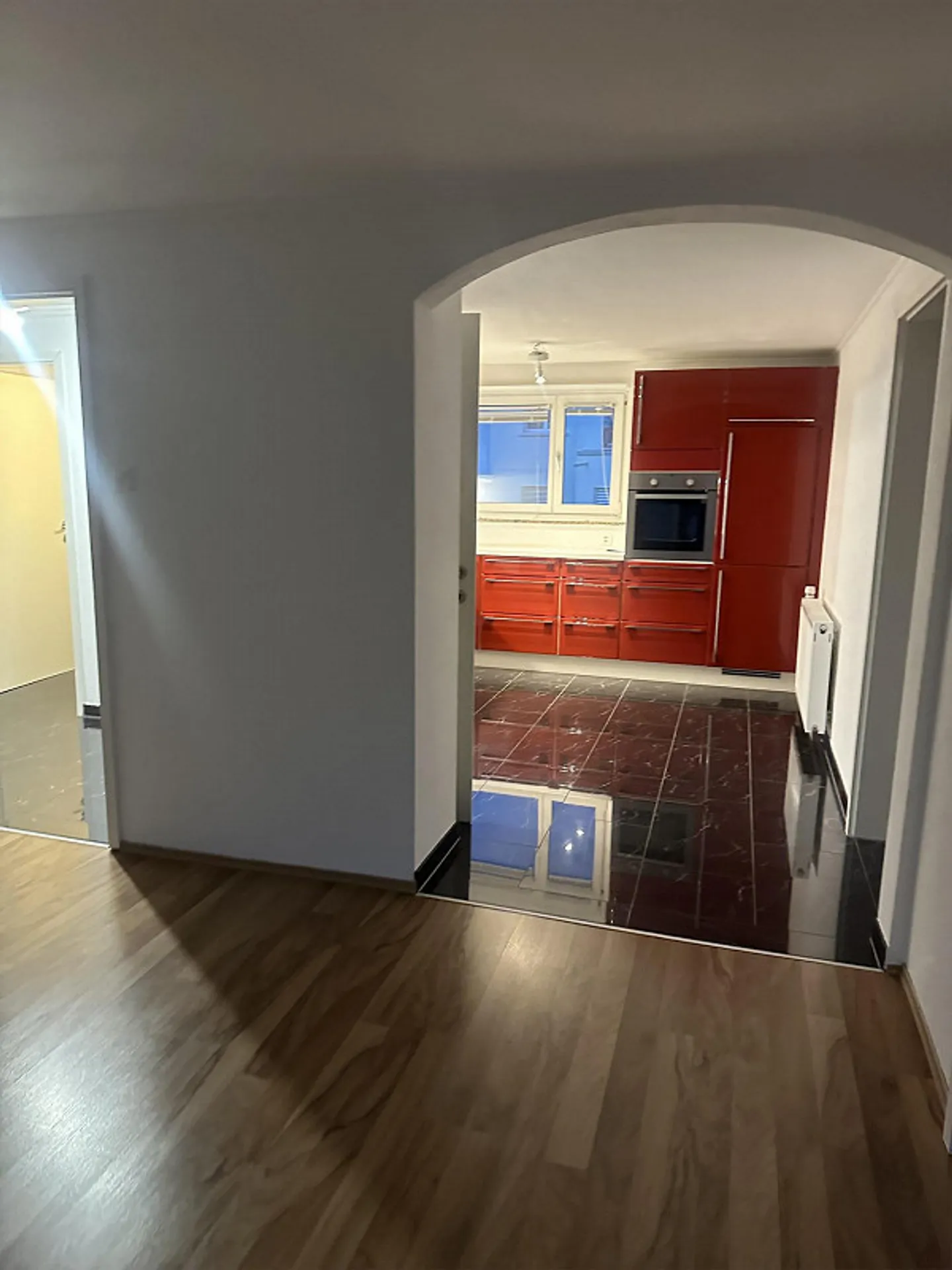 4,5-Zimmer-Wohnung mit Wintergarten und Garten - Foto 2 von 12