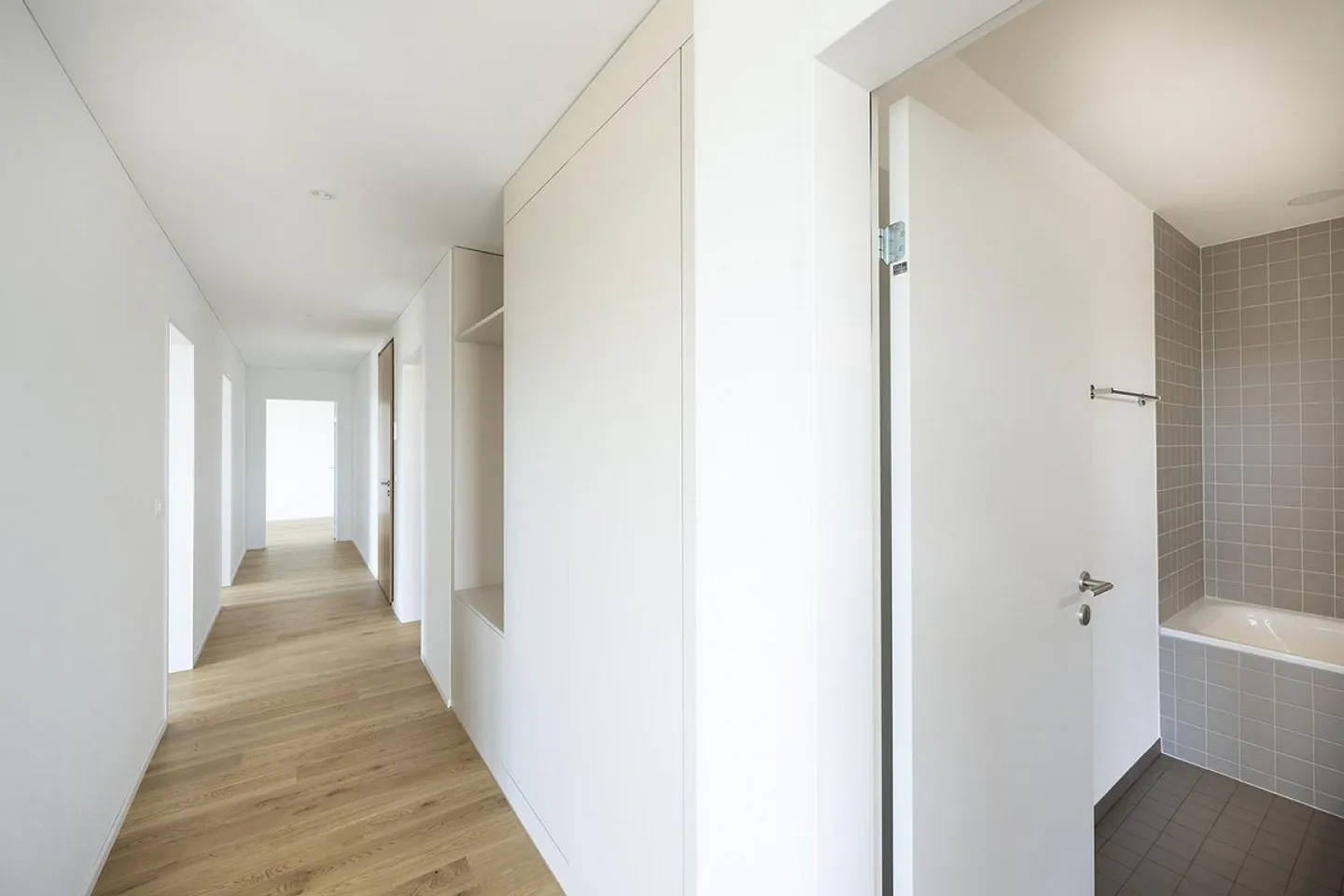 1 Monat GRATIS - ERSTVERMIETUNG BAHNWEID in Deitingen  HOCHWERTIGES WOHNEN IN MODERNER ARCHITEKTUR - Foto 5 von 13