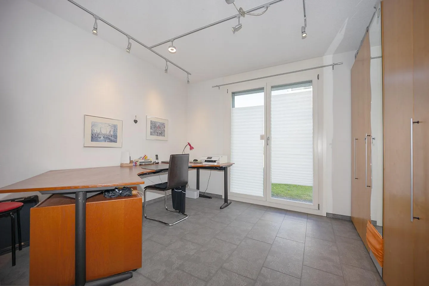 Attractive 4.5-room condominium with large garden terrace - Photo 6 of 15