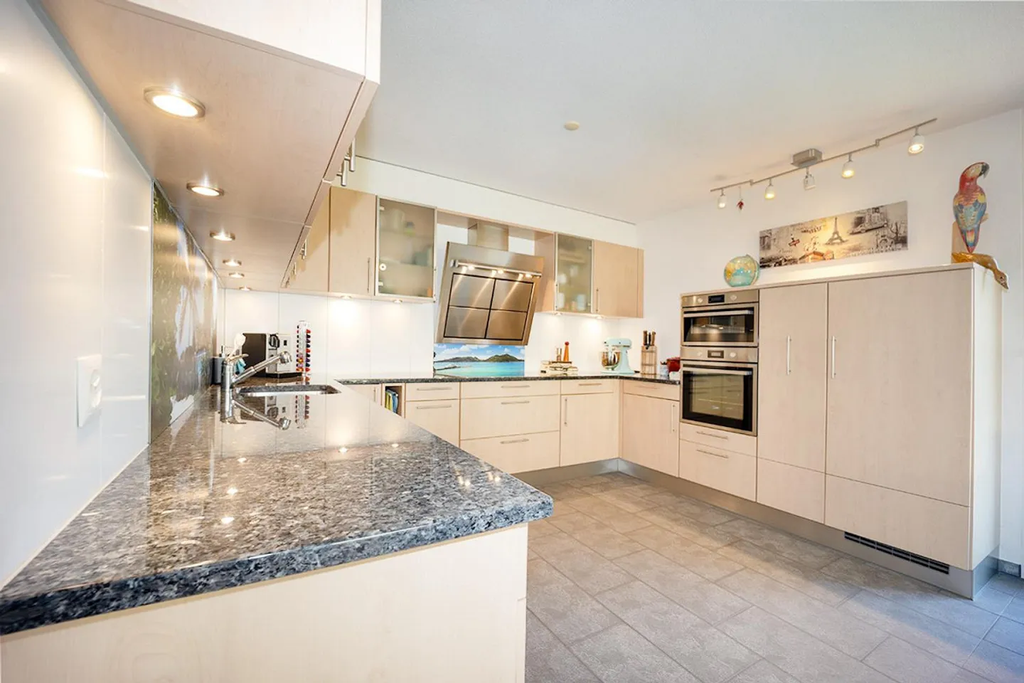 Attractive 4.5-room condominium with large garden terrace - Photo 12 of 15