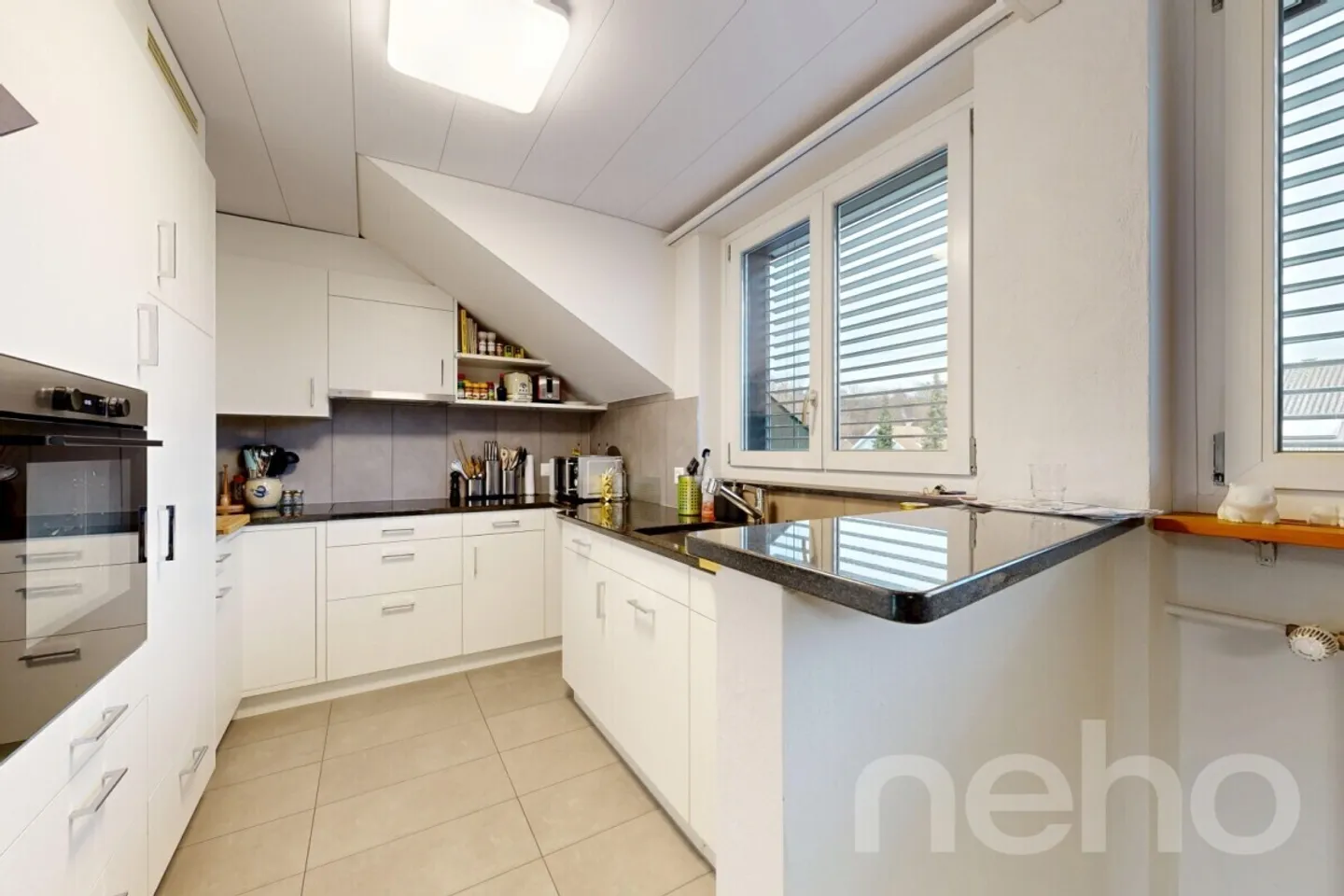 Grosszügige Dachwohnung nahe Emme - Foto 4 von 12