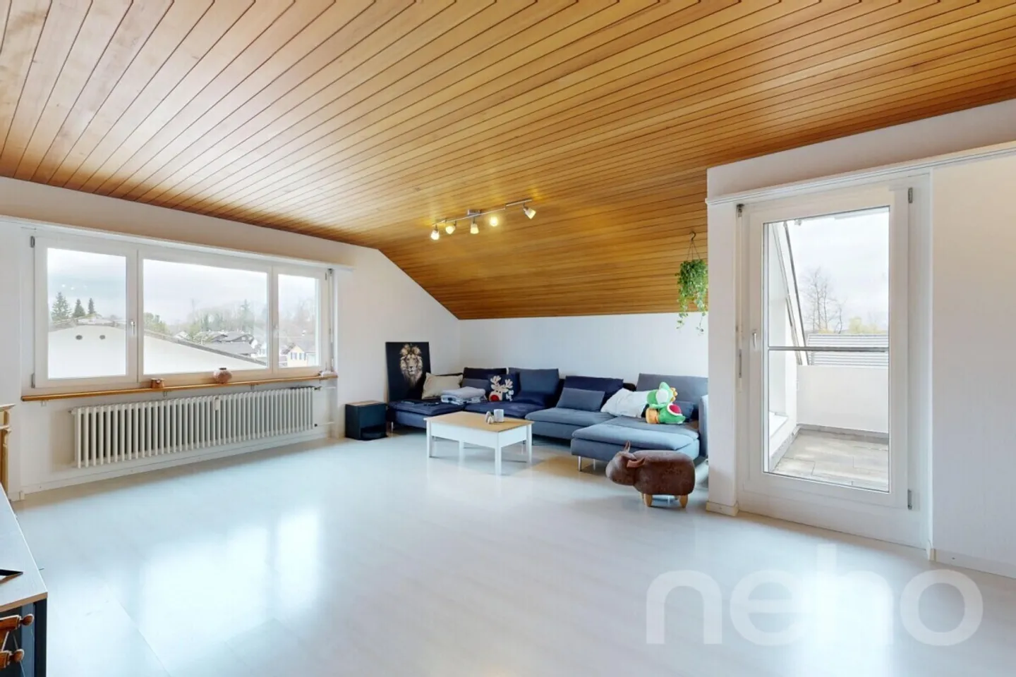 Grosszügige Dachwohnung nahe Emme - Foto 1 von 12