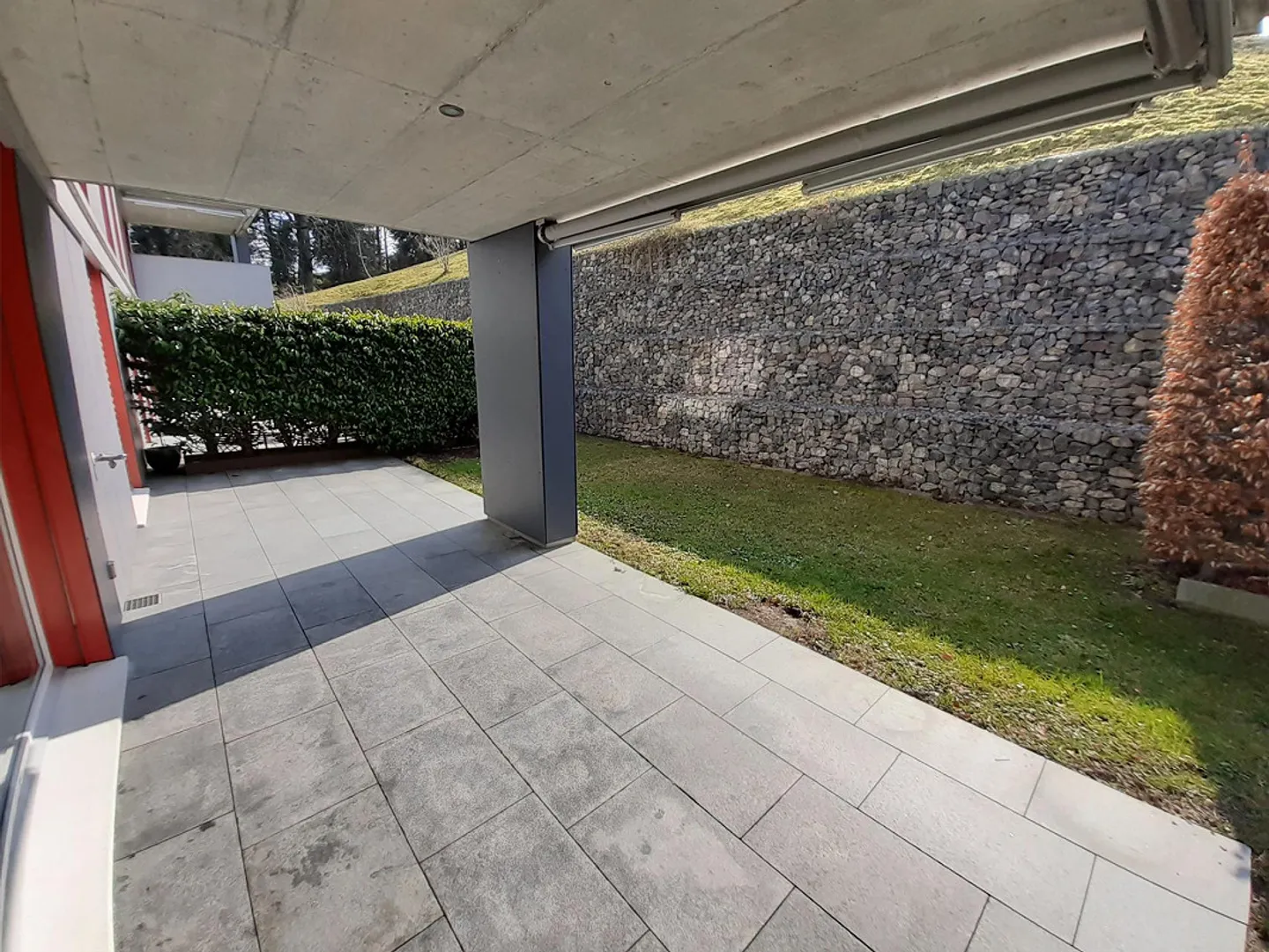 Large 2½-Room Garden Apartment in Feusisberg - Photo 1 of 6
