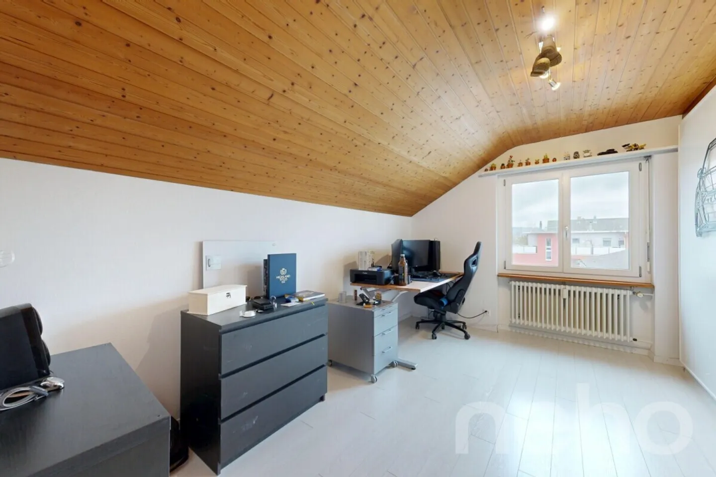 Grosszügige Dachwohnung nahe Emme - Foto 8 von 12