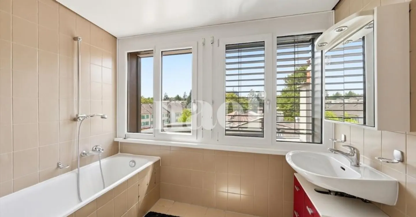 Duplex in the heart of Petit-Saconnex - Photo 10 of 13