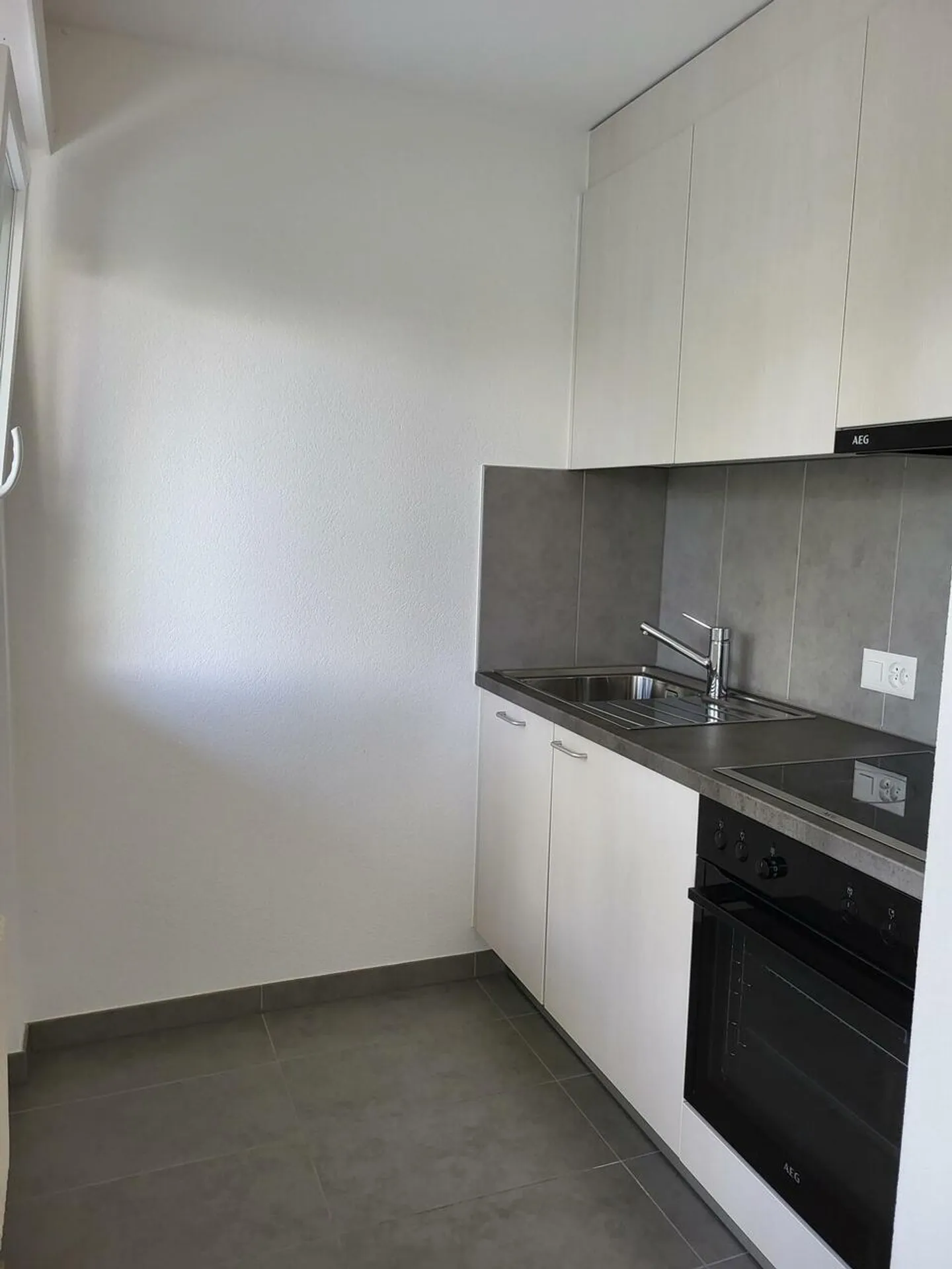 Nice renovated studio in a quiet and green neighborhood - Photo 3 of 8