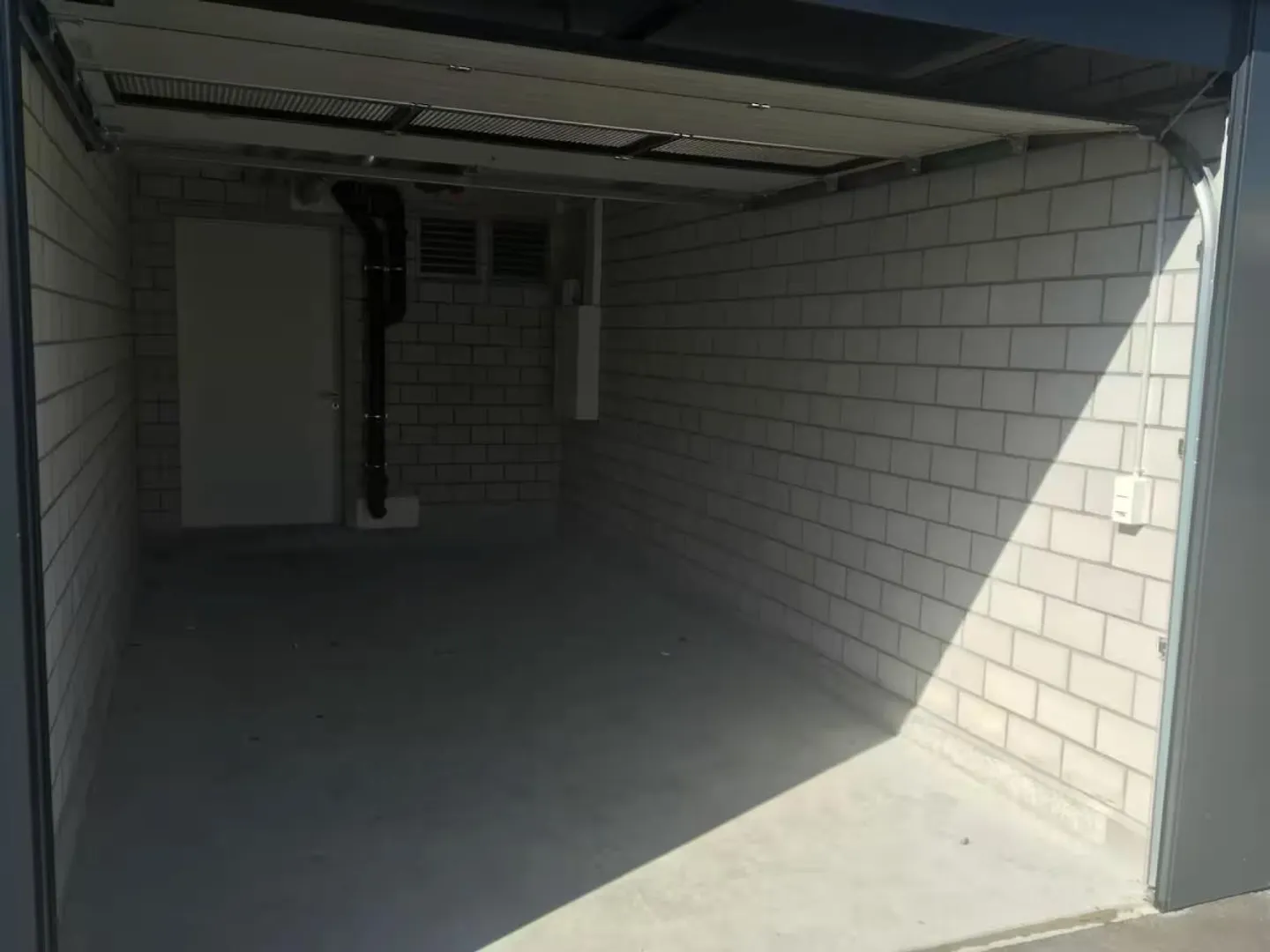 «Modernes 2½-Zimmer-Reihenmittelhaus im Minergiestandart mit Solarfassade» - Foto 10 von 10