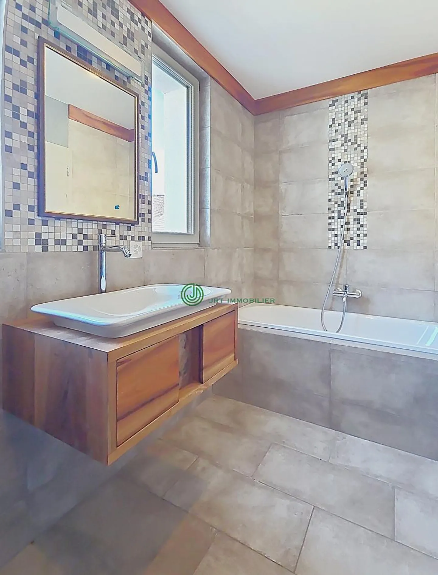 Chalet rénové en lisière de forêt - Photo 9 sur 12