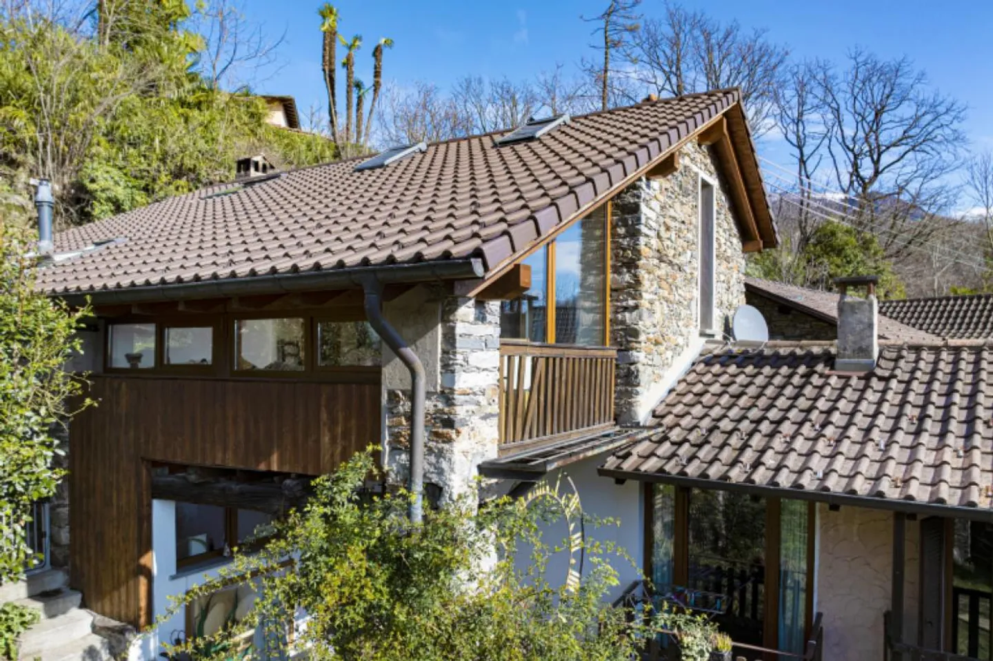 Bella casa a schiera ad Arcegno - Foto 1 di 12