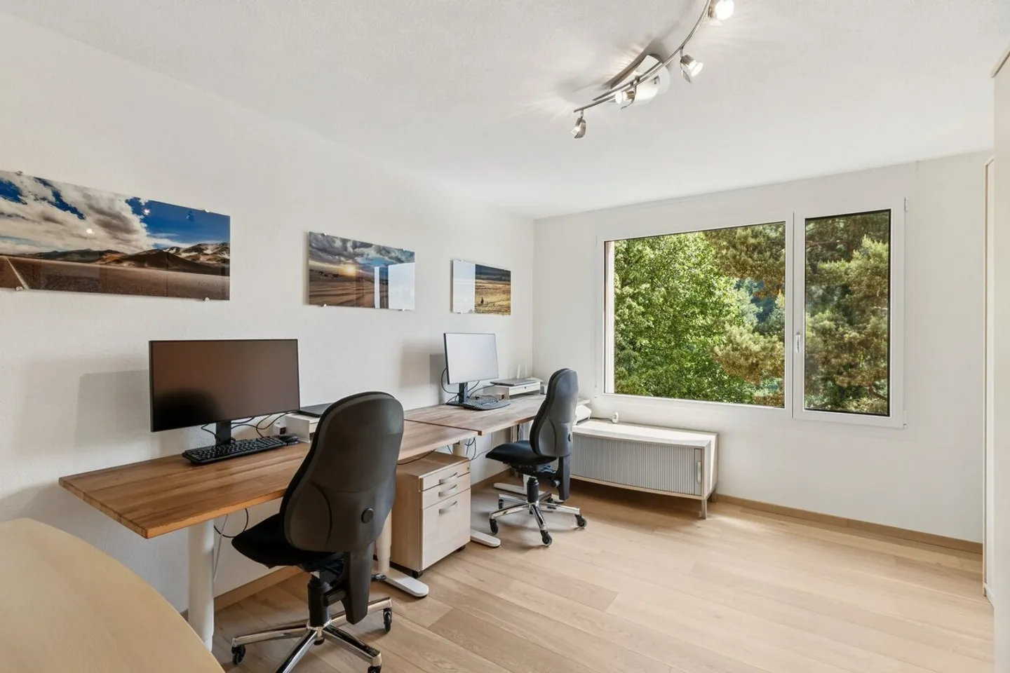 Attractive apartment in a green environment - Photo 3 of 5