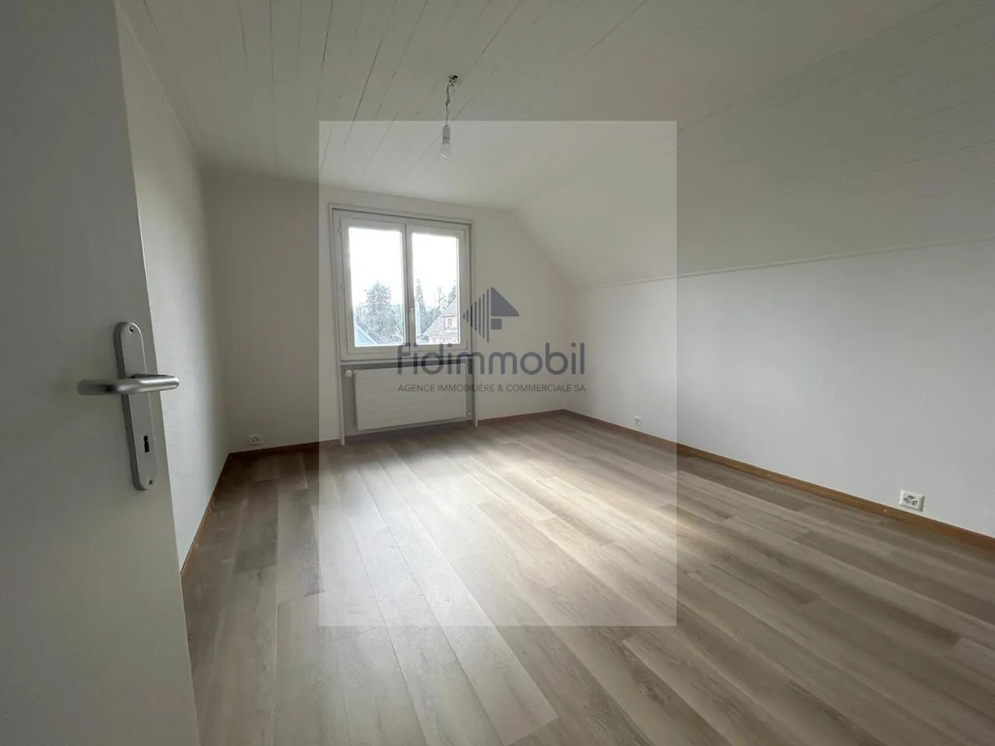 APPARTAMENTO RISTRUTTURATO IN UN QUARTIERE TRANQUILLO - Foto 7 di 8